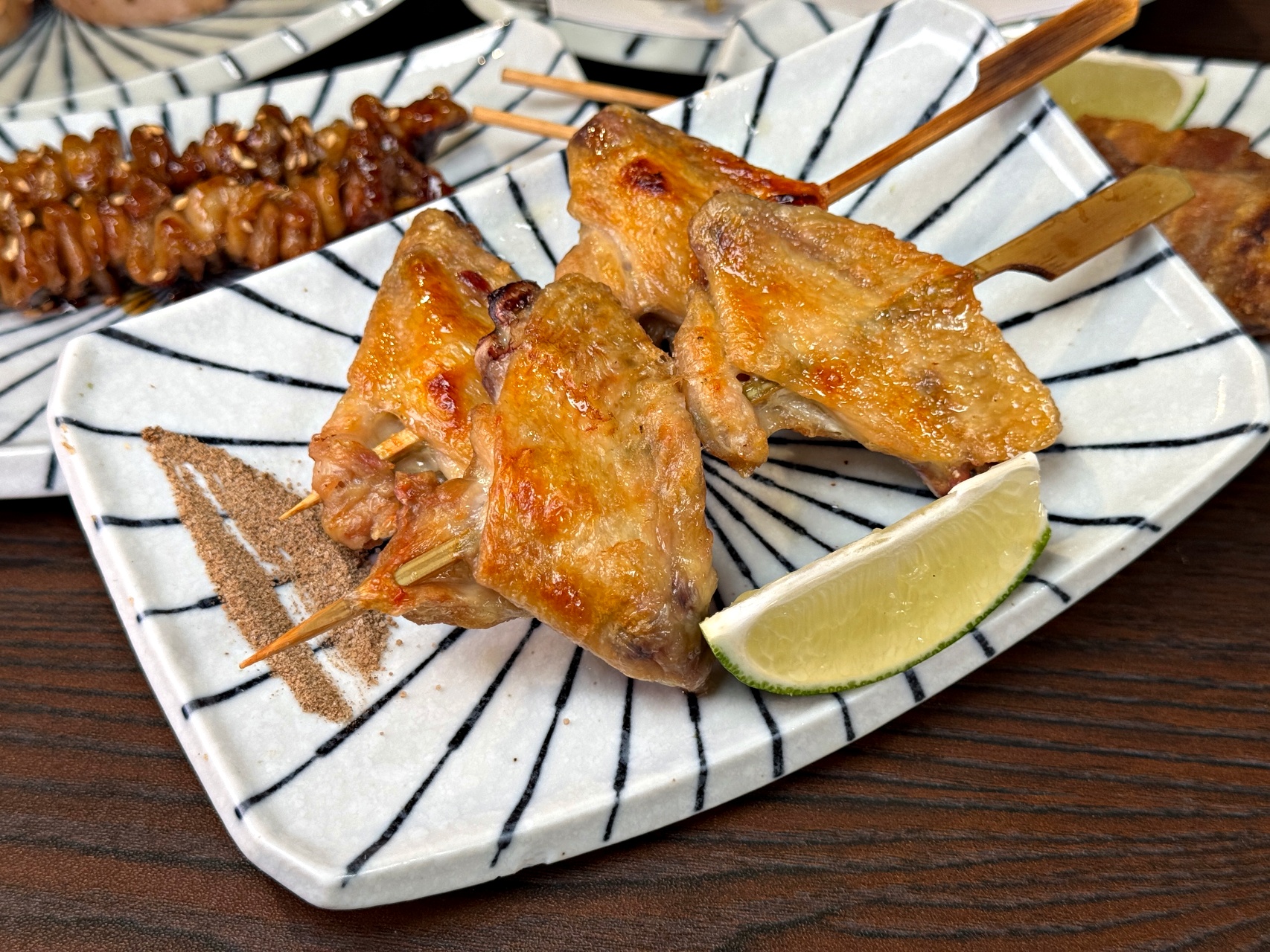 三民區龍貓居酒屋『叁伍郎居酒屋』壽司、烤串、丼飯、創意私房菜都很厲害 @高雄美食底對