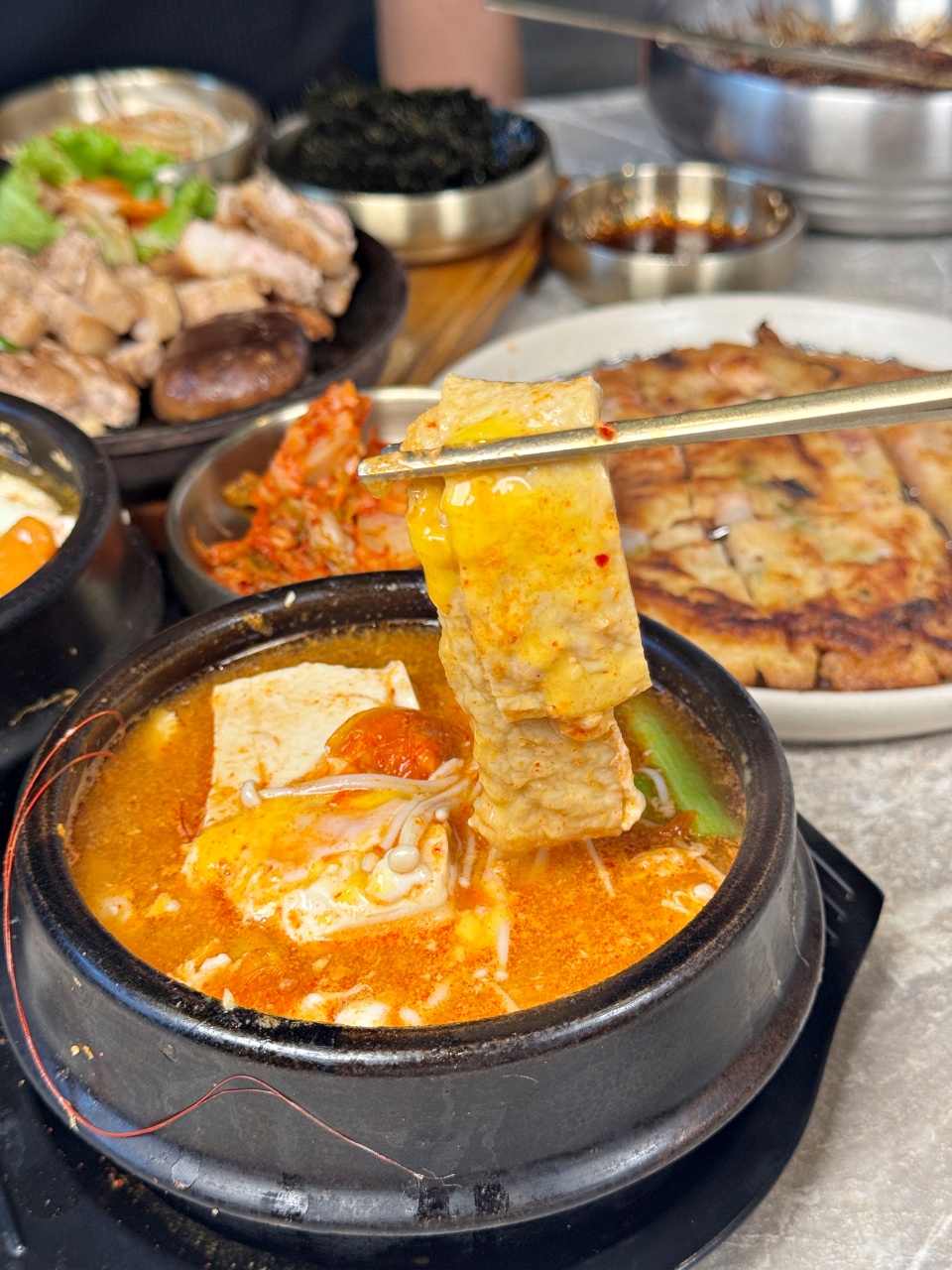 王品集團『初瓦 韓式料理』CP值又更高了！雙人套餐$998可以吃超飽 @高雄美食底對