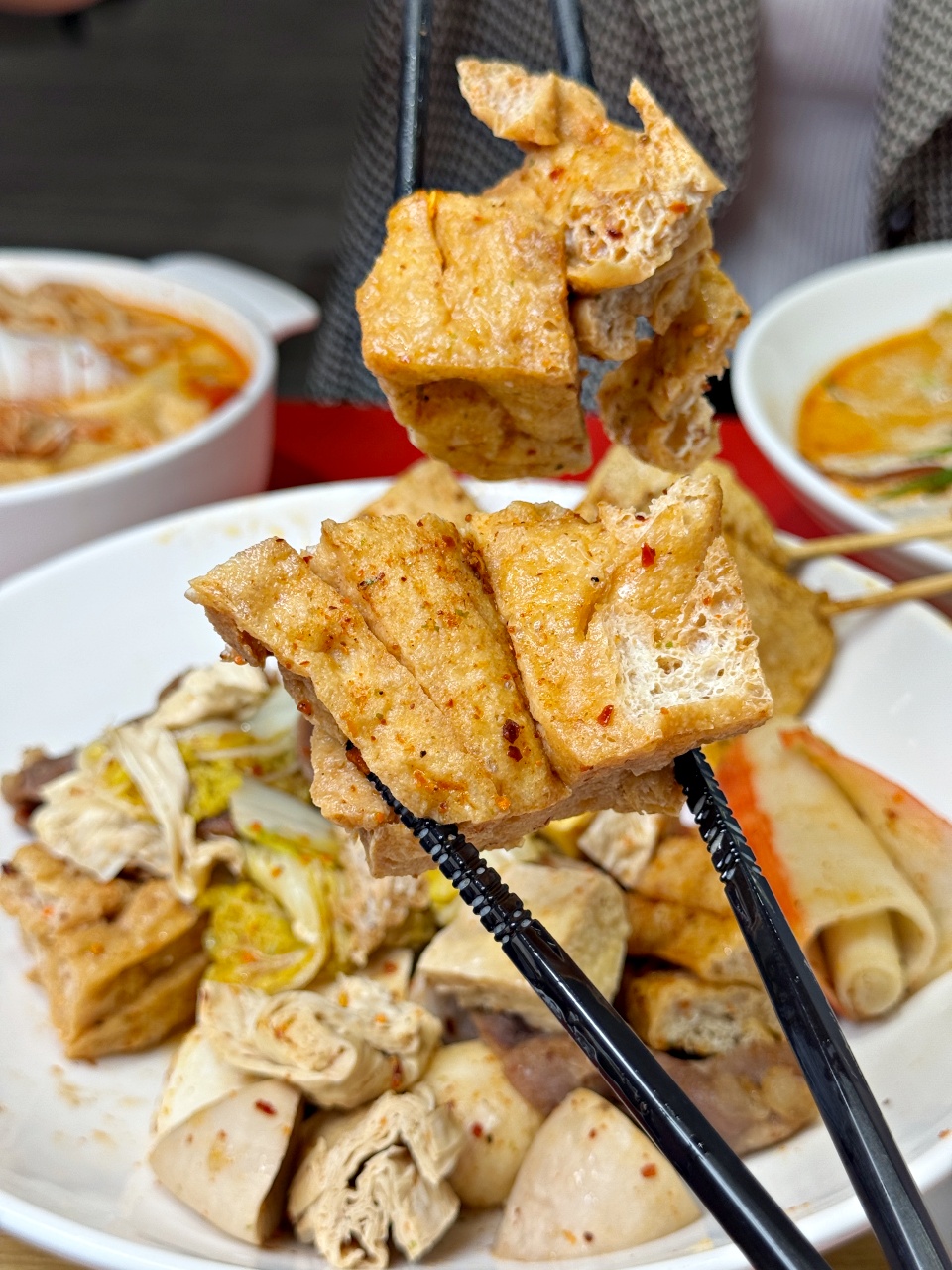 （有完整菜單）『8hot八hot麻辣燙』不一樣的麻辣燙！可香麻乾拌、麻辣湯、麻奶湯、叻沙湯選擇多 @高雄美食底對