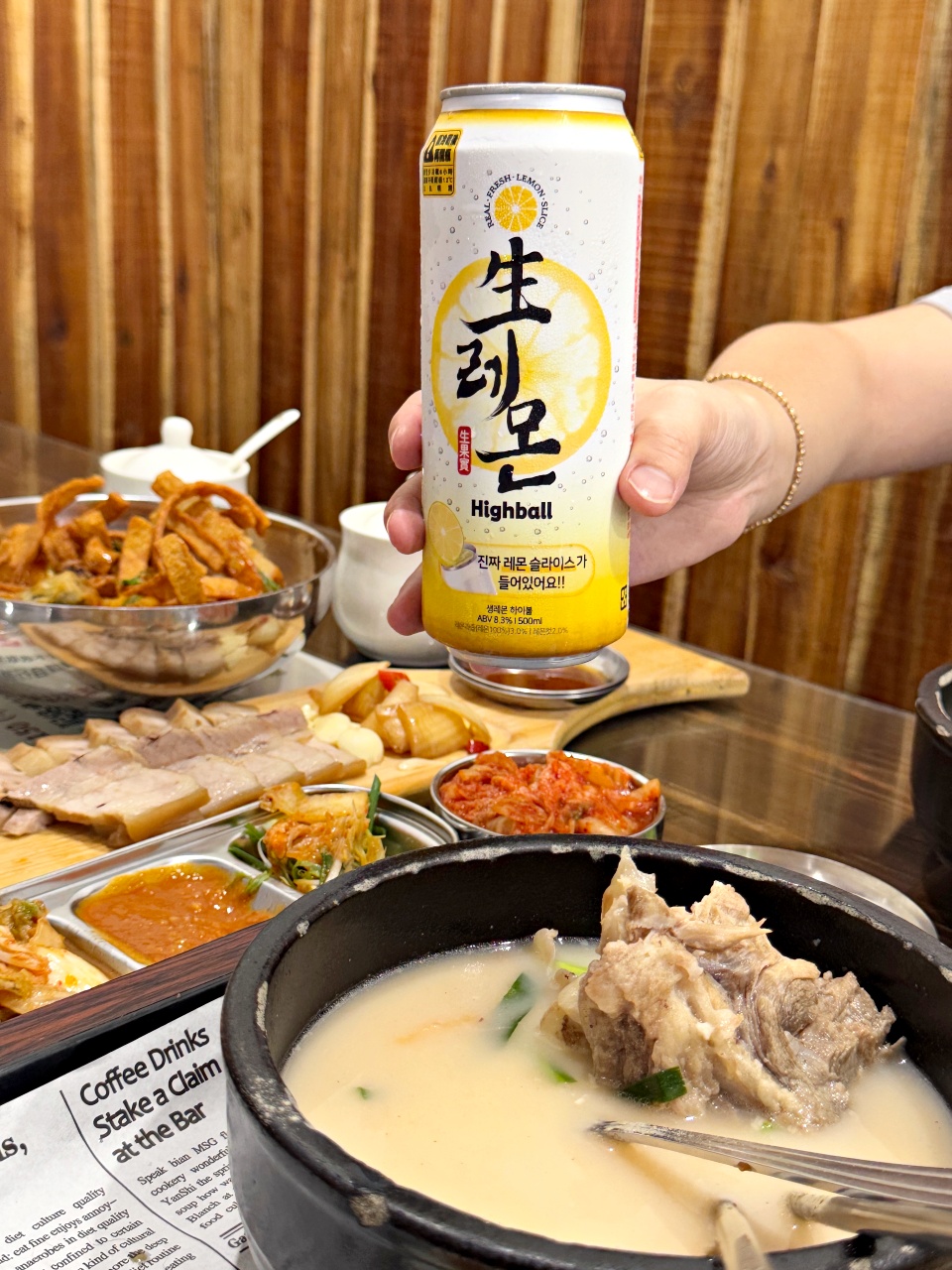 （有菜單）高雄豬肉湯飯『小月 釜山豬肉湯飯』大骨湯泡飯、辣炒年糕、韓食小吃美食推薦 @高雄美食底對