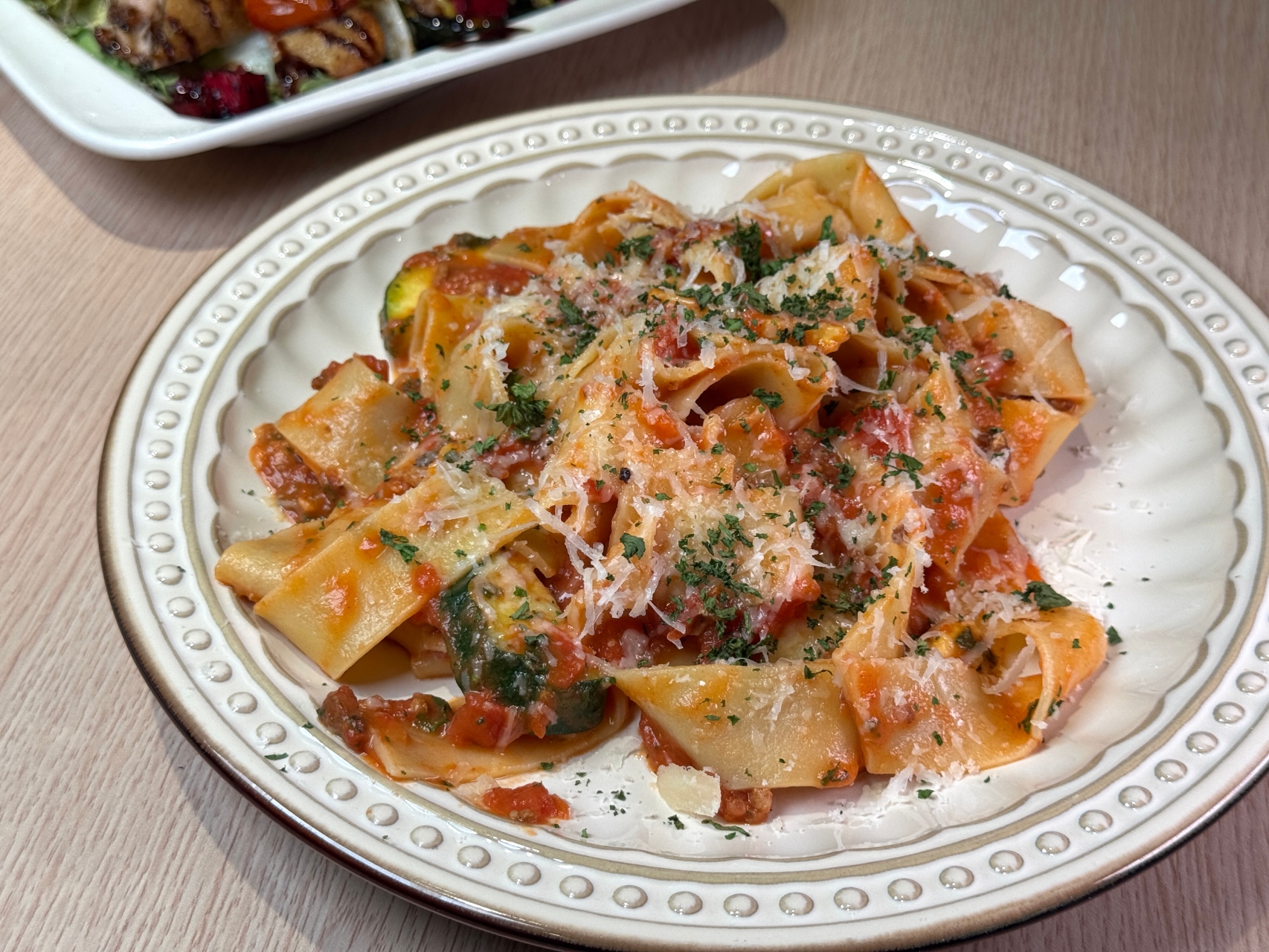 鳳山新開『paipai義式餐館』手工雞蛋寬麵 義大利米燉飯，用料很實在價格實惠 @高雄美食底對