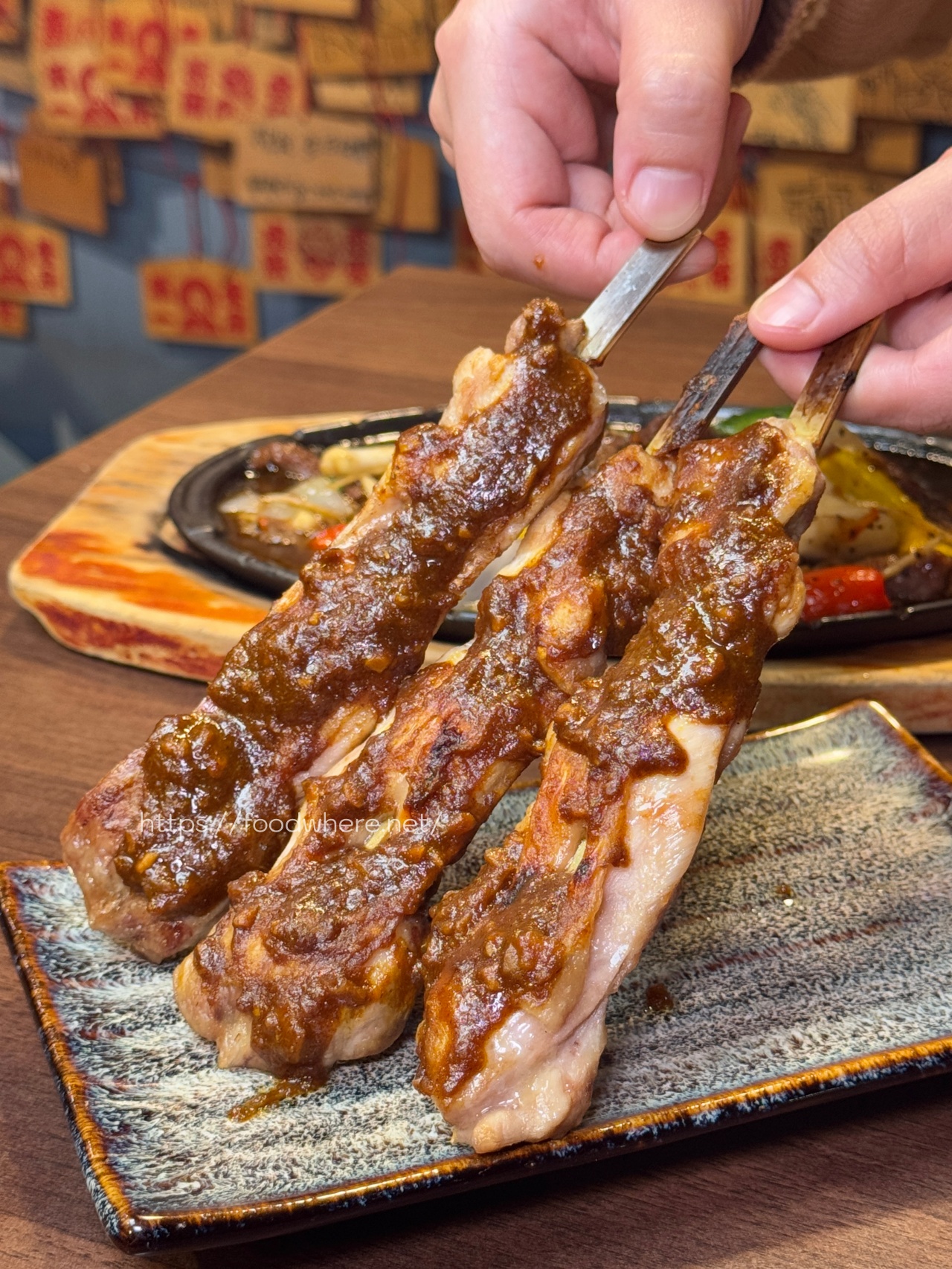 （有菜單）高雄每天都爆棚《喜樂天串燒屋》天冷還有薑母雞鍋、麻辣烤魚！平價選擇多高雄聚餐首選 @高雄美食底對