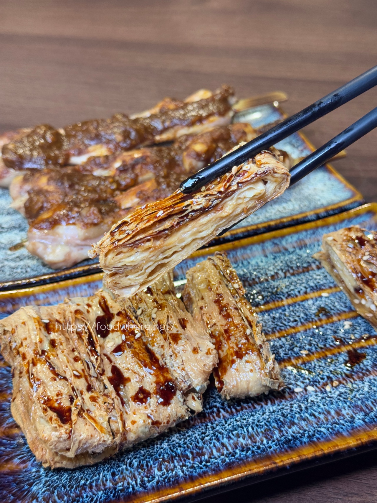 （有菜單）高雄每天都爆棚《喜樂天串燒屋》天冷還有薑母雞鍋、麻辣烤魚！平價選擇多高雄聚餐首選 @高雄美食底對