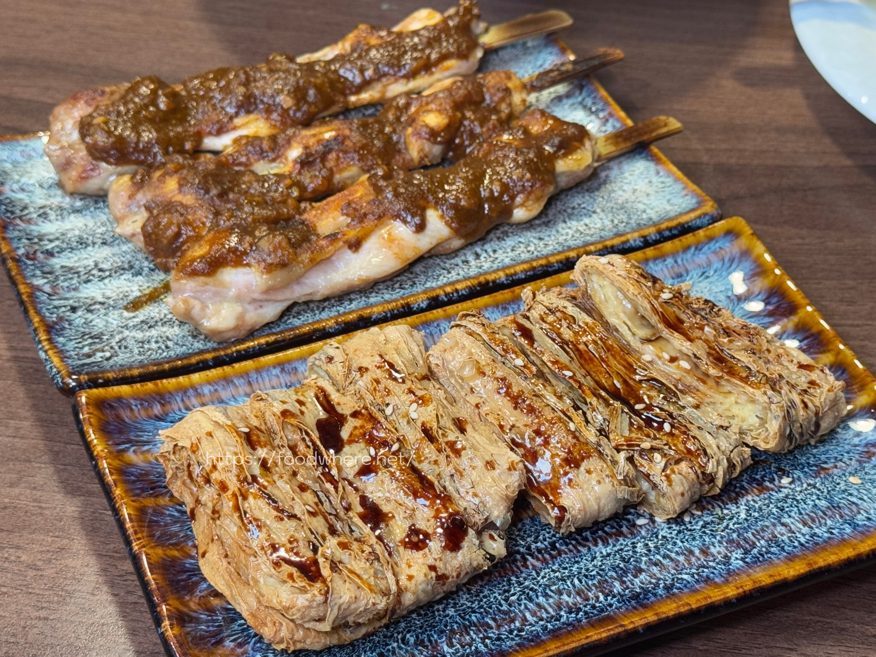（有菜單）高雄每天都爆棚《喜樂天串燒屋》天冷還有薑母雞鍋、麻辣烤魚！平價選擇多高雄聚餐首選 @高雄美食底對