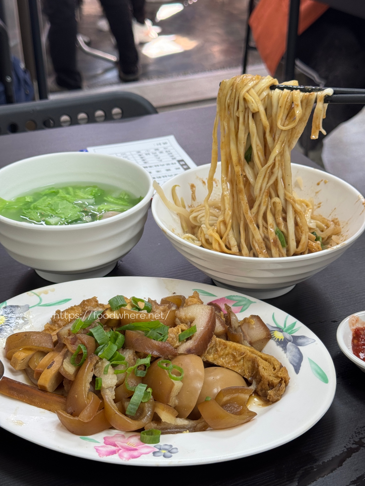 （最新價格表）高雄人氣麻醬麵《山東麻醬麵》2.0重出江湖 老員工接手傳承好味道 @高雄美食底對