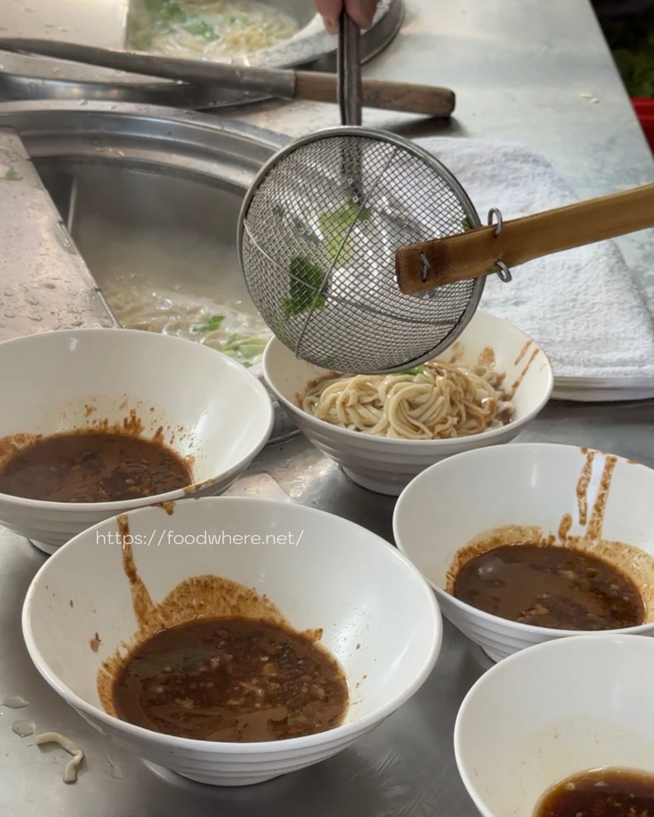 （最新價格表）高雄人氣麻醬麵《山東麻醬麵》2.0重出江湖 老員工接手傳承好味道 @高雄美食底對