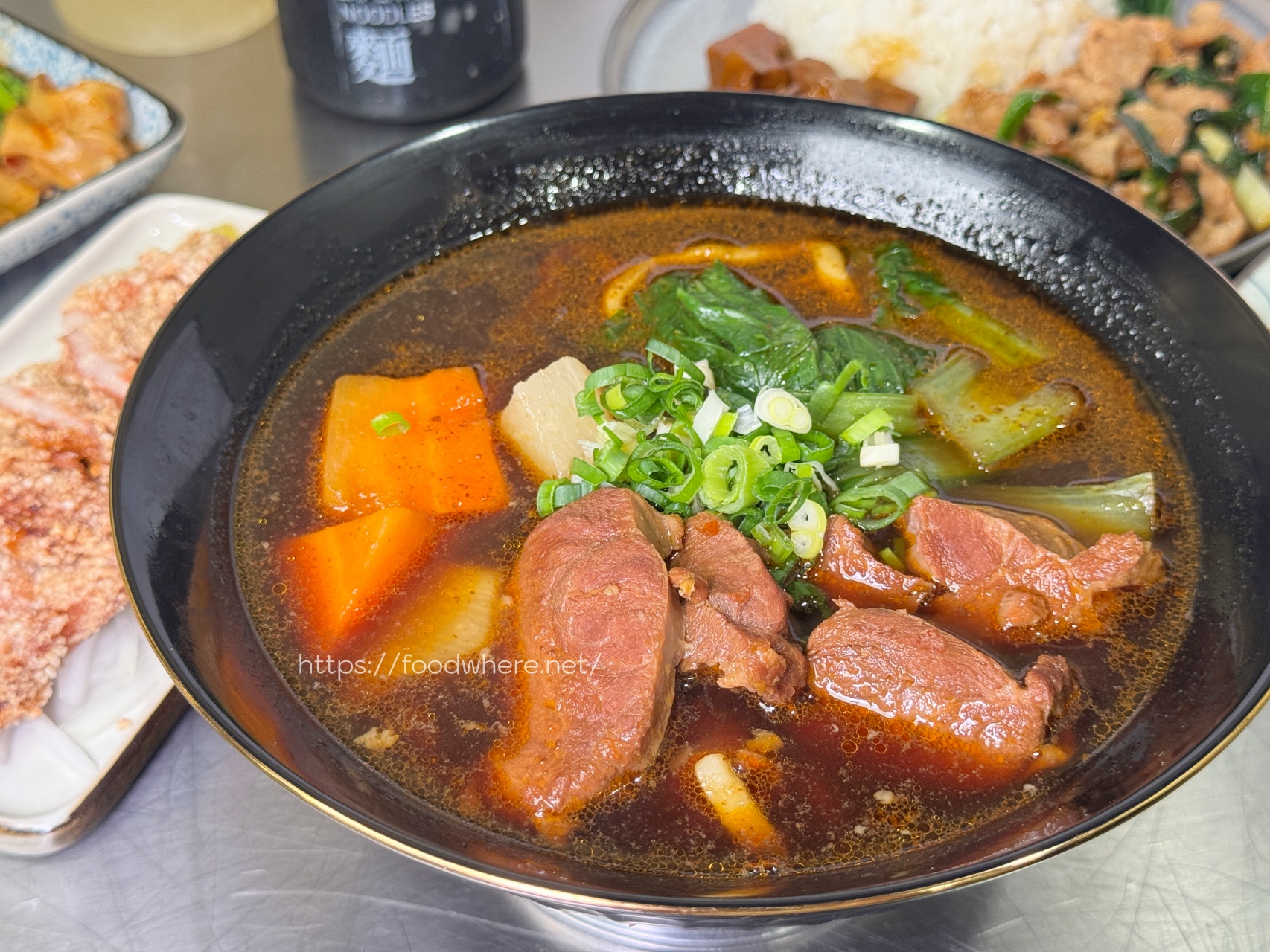 （有放菜單）仁武新開幕『豚沐麵』超濃紅燒豬肉麵！蔥爆豬肉飯也蕭賀呷 @高雄美食底對