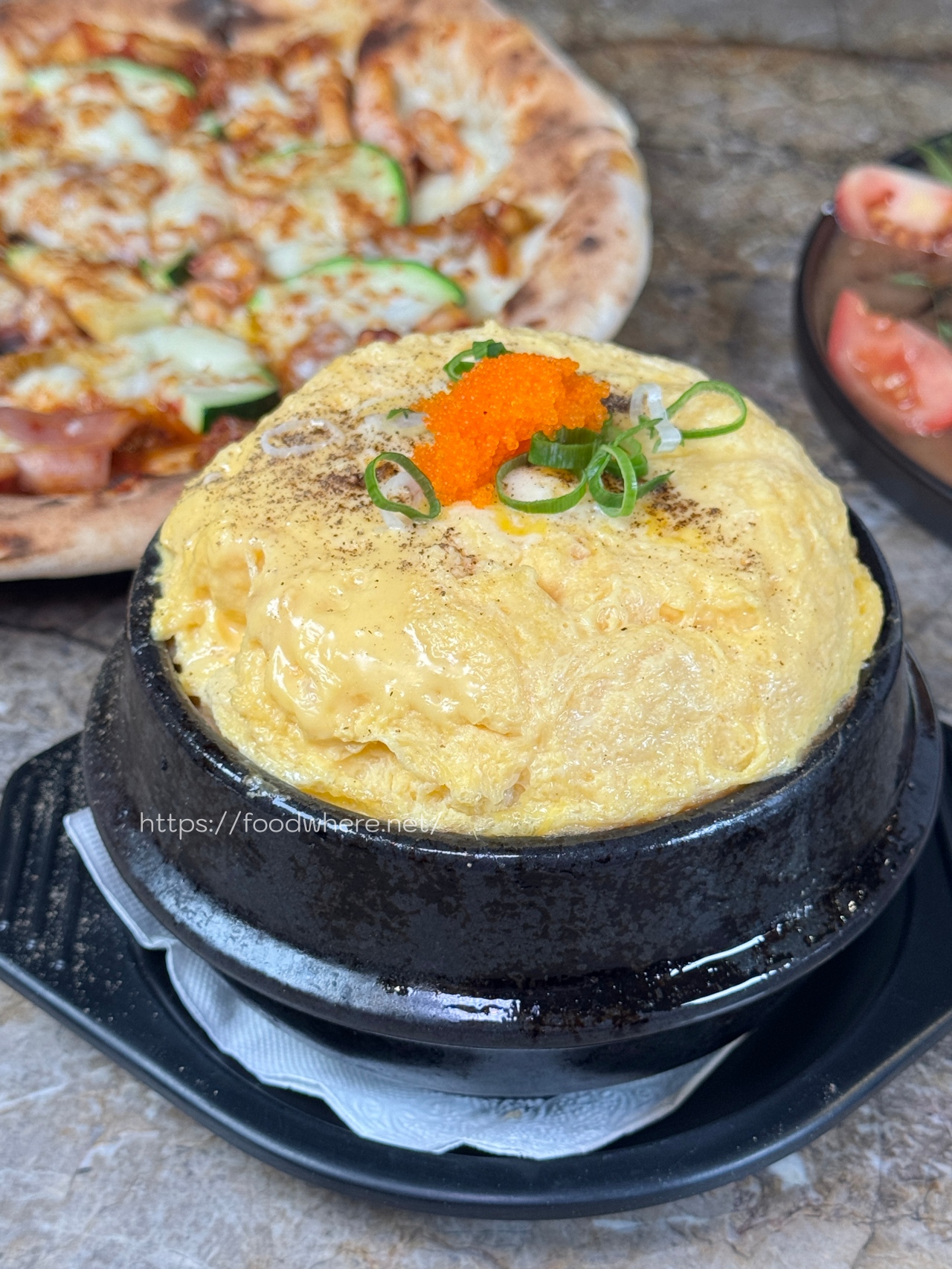 （有放菜單）高雄韓式義式混血餐廳《KATZ卡司》文化中心美食 義大利麵、披薩、炸雞都很好吃 @高雄美食底對