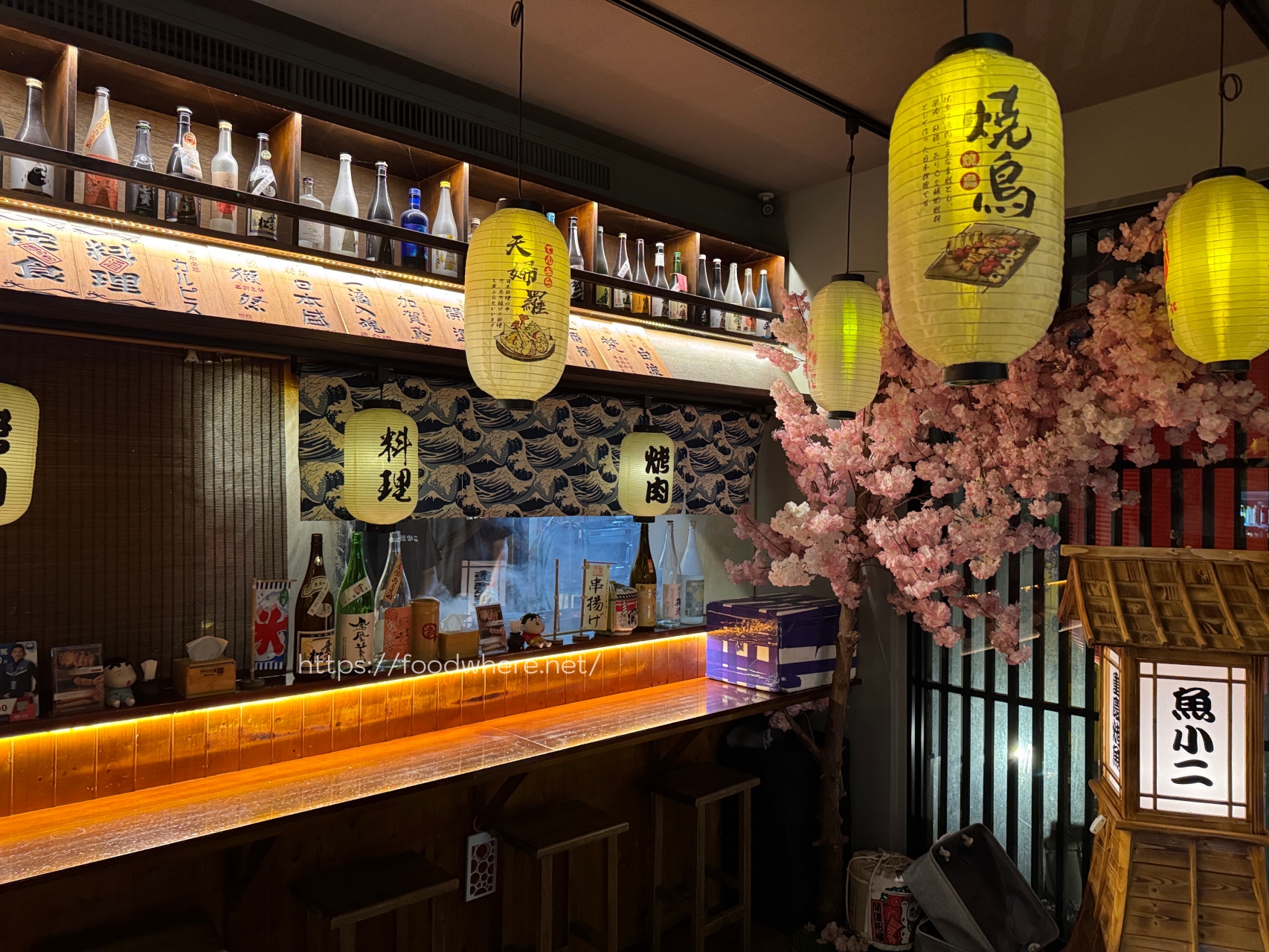 (有最新菜單)高雄日式氛圍感拉滿居酒屋《魚小二高雄店》辣孜然烤串、重慶麻辣烤魚必點！包廂聚餐訂位 @高雄美食底對