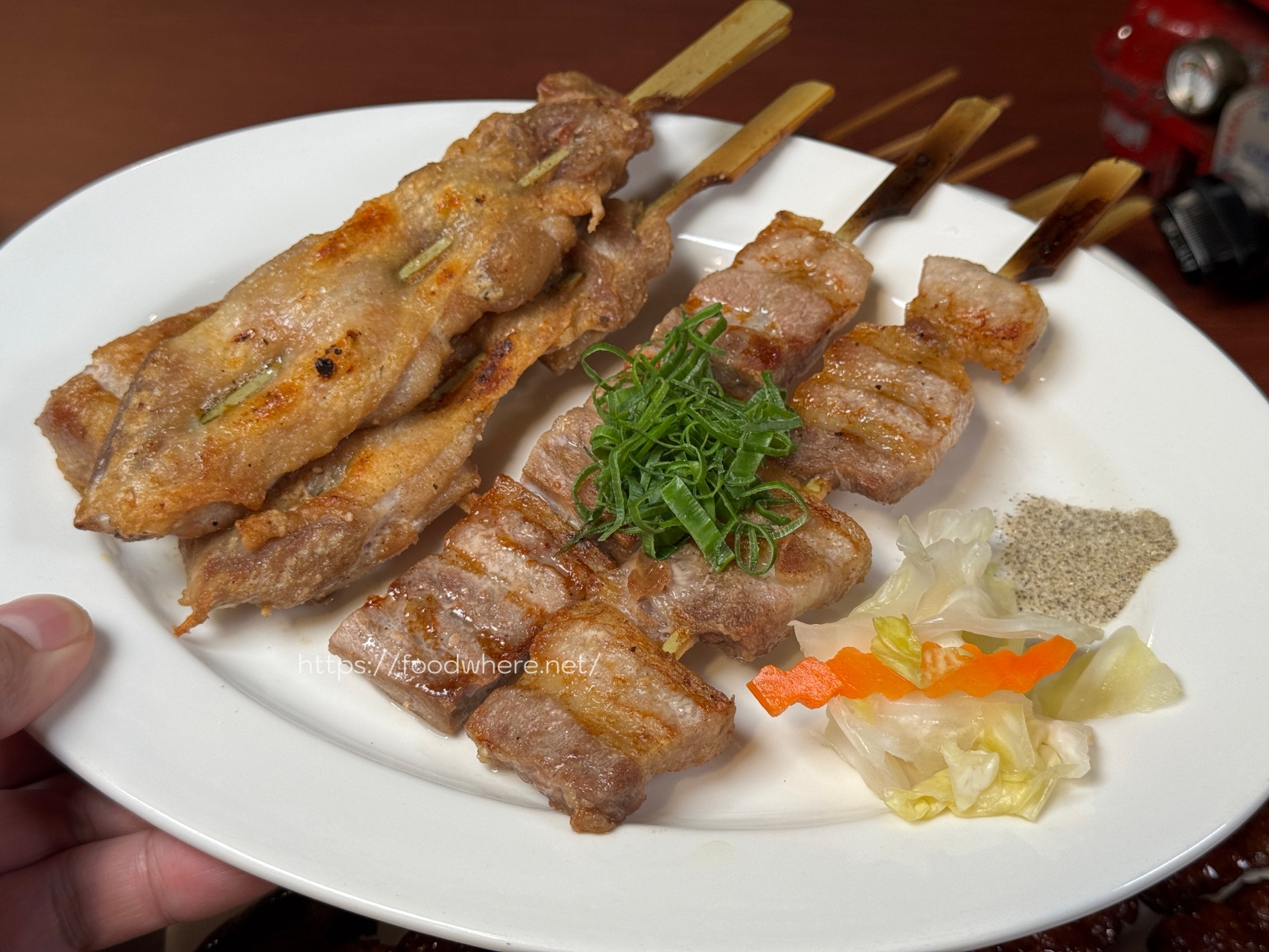 （有菜單）高雄必訪！《新樂園串燒屋》平價串燒熱炒菜色選擇爆多～高雄下班聚餐小酌首選 @高雄美食底對