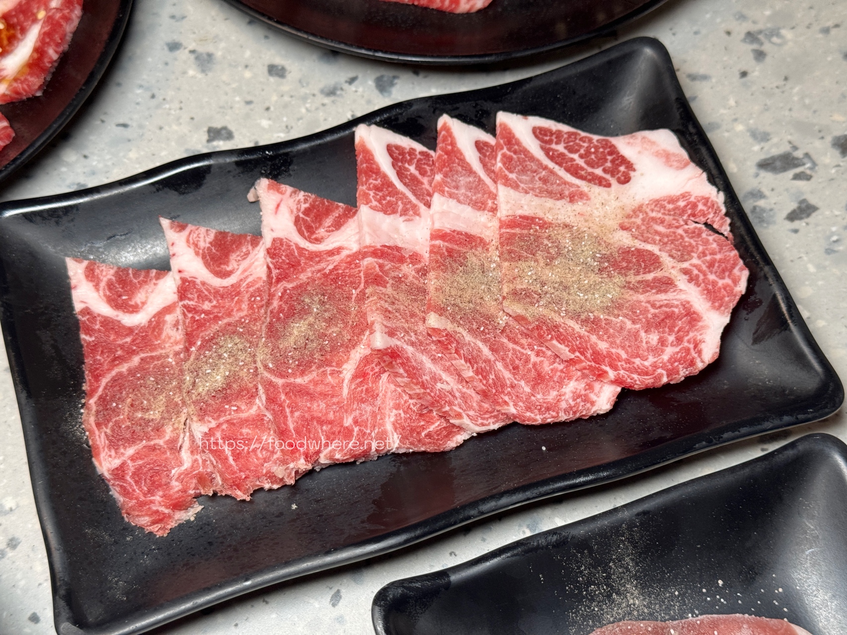 高雄燒肉599起吃到飽『Oh ! Yaki精緻燒肉吃到飽』雞豬牛海鮮各式食材都新鮮。天使紅蝦 安格斯16盎司嫩肩牛 @高雄美食底對