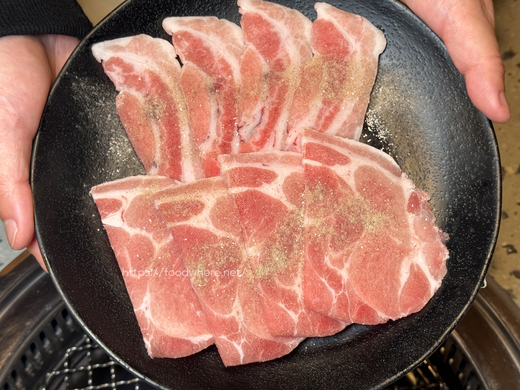 高雄燒肉599起吃到飽『Oh ! Yaki精緻燒肉吃到飽』雞豬牛海鮮各式食材都新鮮。天使紅蝦 安格斯16盎司嫩肩牛 @高雄美食底對