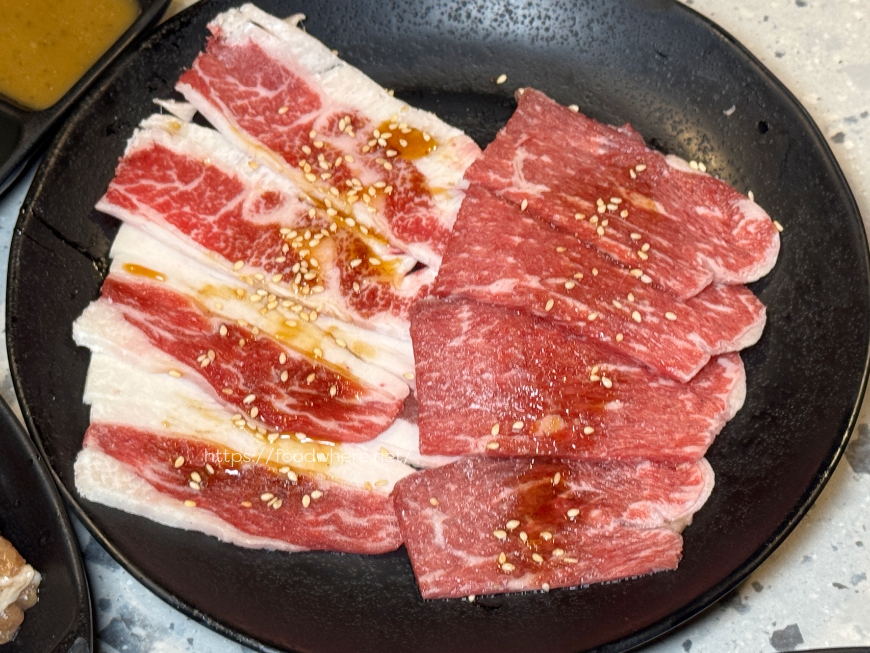 高雄燒肉599起吃到飽『Oh ! Yaki精緻燒肉吃到飽』雞豬牛海鮮各式食材都新鮮。天使紅蝦 安格斯16盎司嫩肩牛 @高雄美食底對