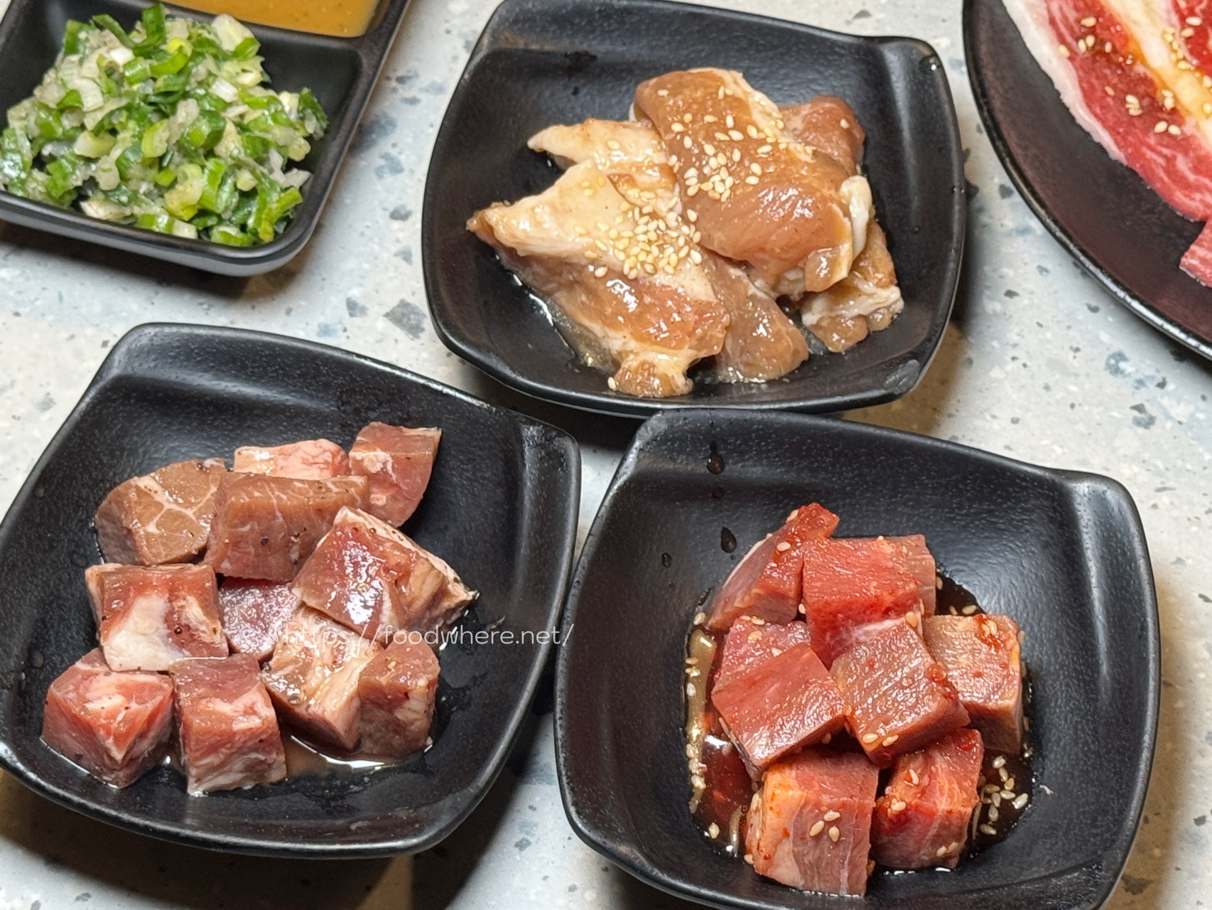 高雄燒肉599起吃到飽『Oh ! Yaki精緻燒肉吃到飽』雞豬牛海鮮各式食材都新鮮。天使紅蝦 安格斯16盎司嫩肩牛 @高雄美食底對