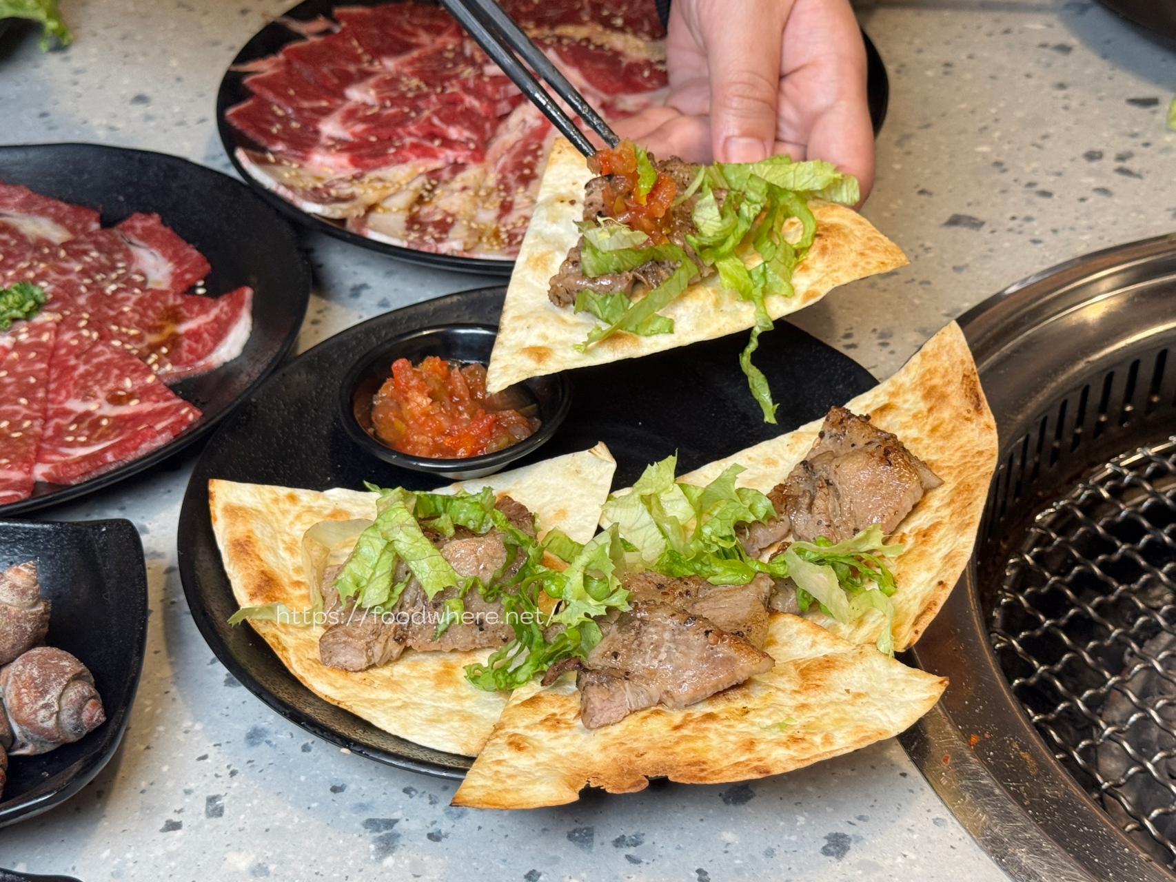 高雄燒肉599起吃到飽『Oh ! Yaki精緻燒肉吃到飽』雞豬牛海鮮各式食材都新鮮。天使紅蝦 安格斯16盎司嫩肩牛 @高雄美食底對