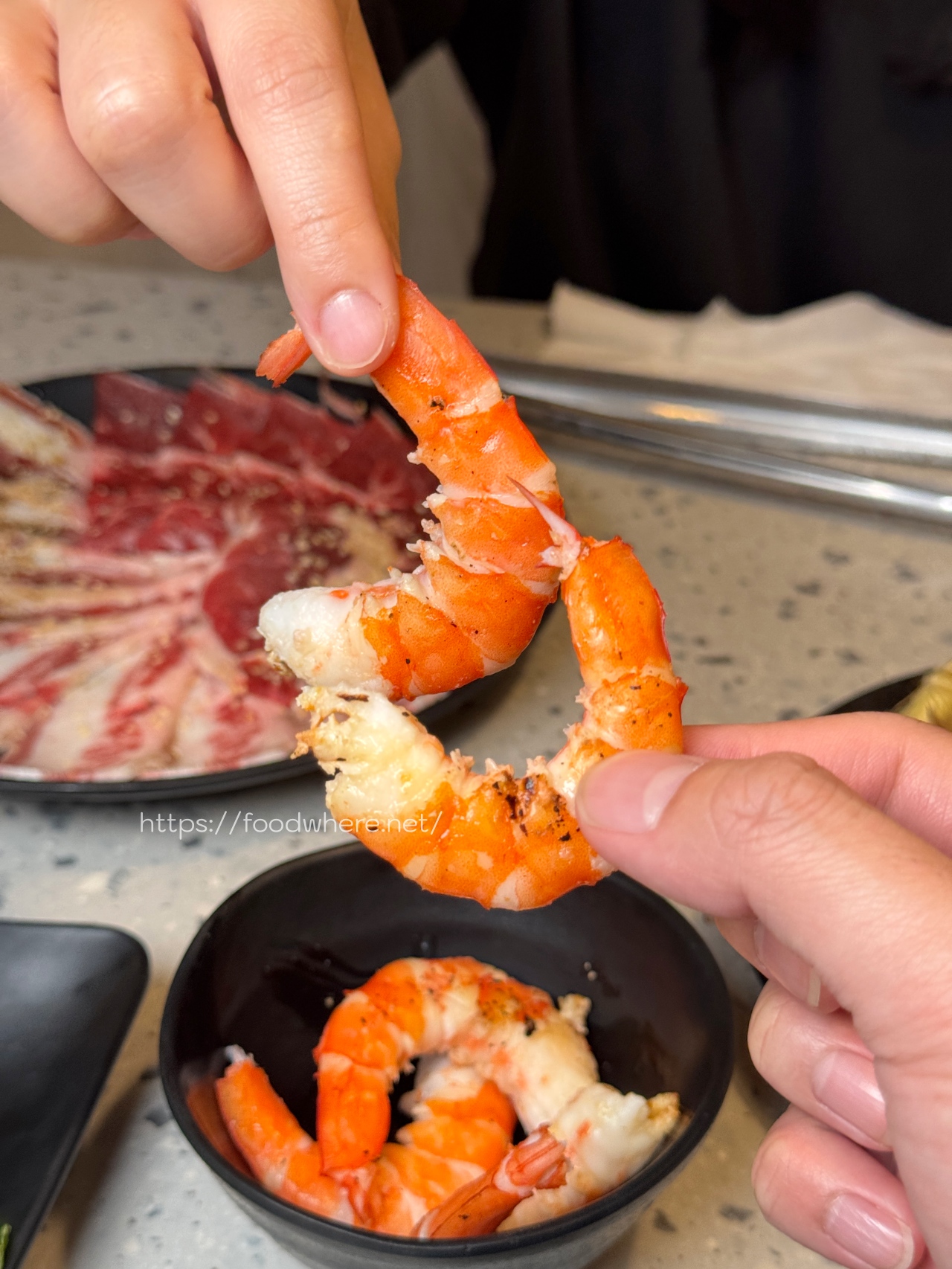 高雄燒肉599起吃到飽『Oh ! Yaki精緻燒肉吃到飽』雞豬牛海鮮各式食材都新鮮。天使紅蝦 安格斯16盎司嫩肩牛 @高雄美食底對