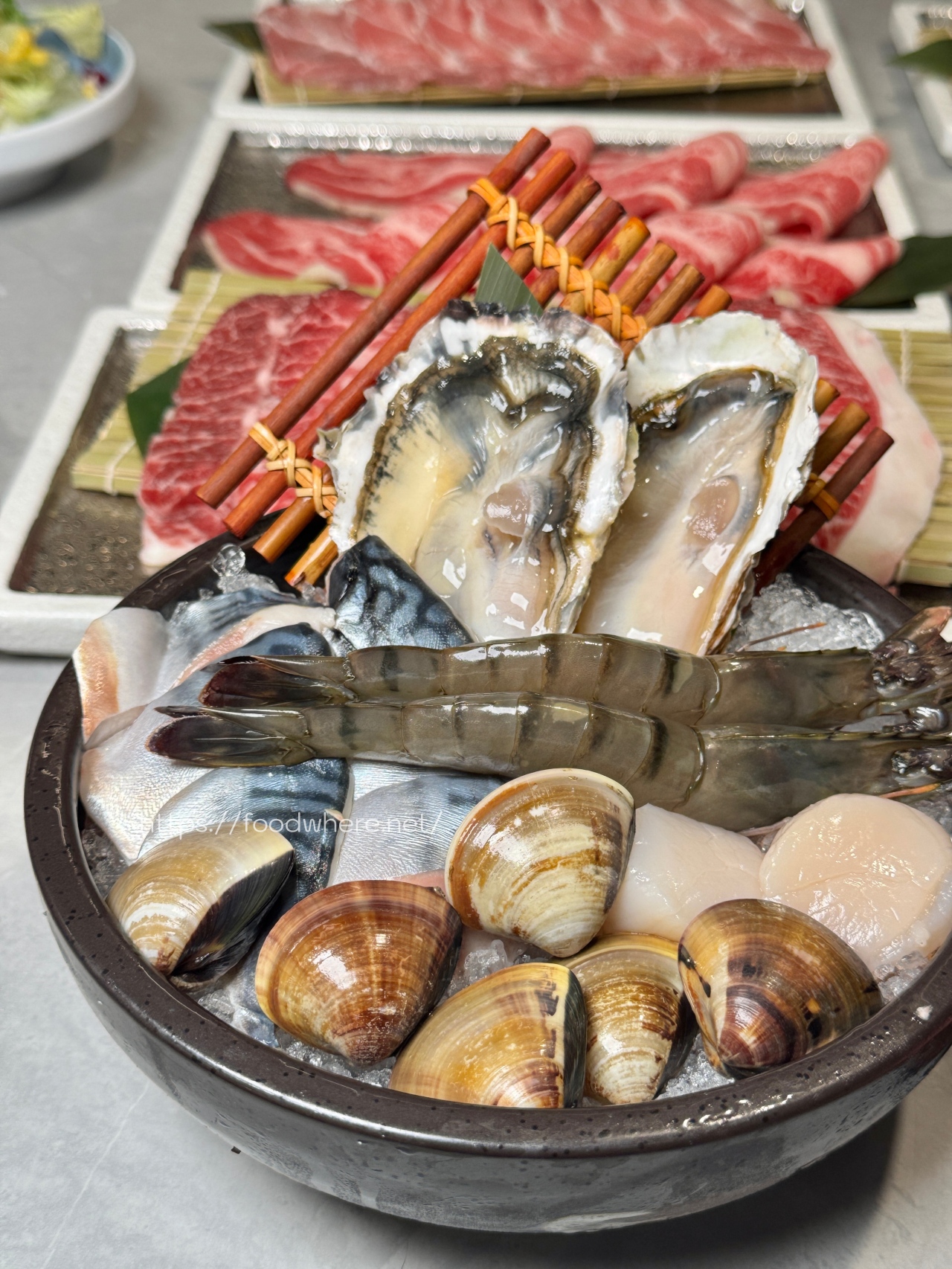 （2025菜單）全臺CP值最高的燒肉店《一底夯》129元起炭火燒烤+39元自助沙拉飲料吧吃到飽 @高雄美食底對