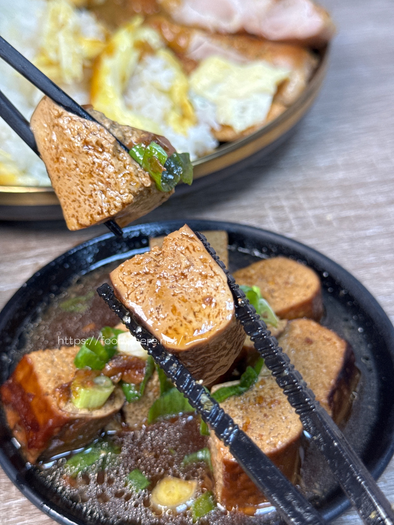 （2025最新菜單）高雄最強麻辣皮蛋拌麵《祿賜LUCI》咖哩飯必加超強螺旋滑蛋包 高醫商圈美食 熱河街必吃美食 @高雄美食底對