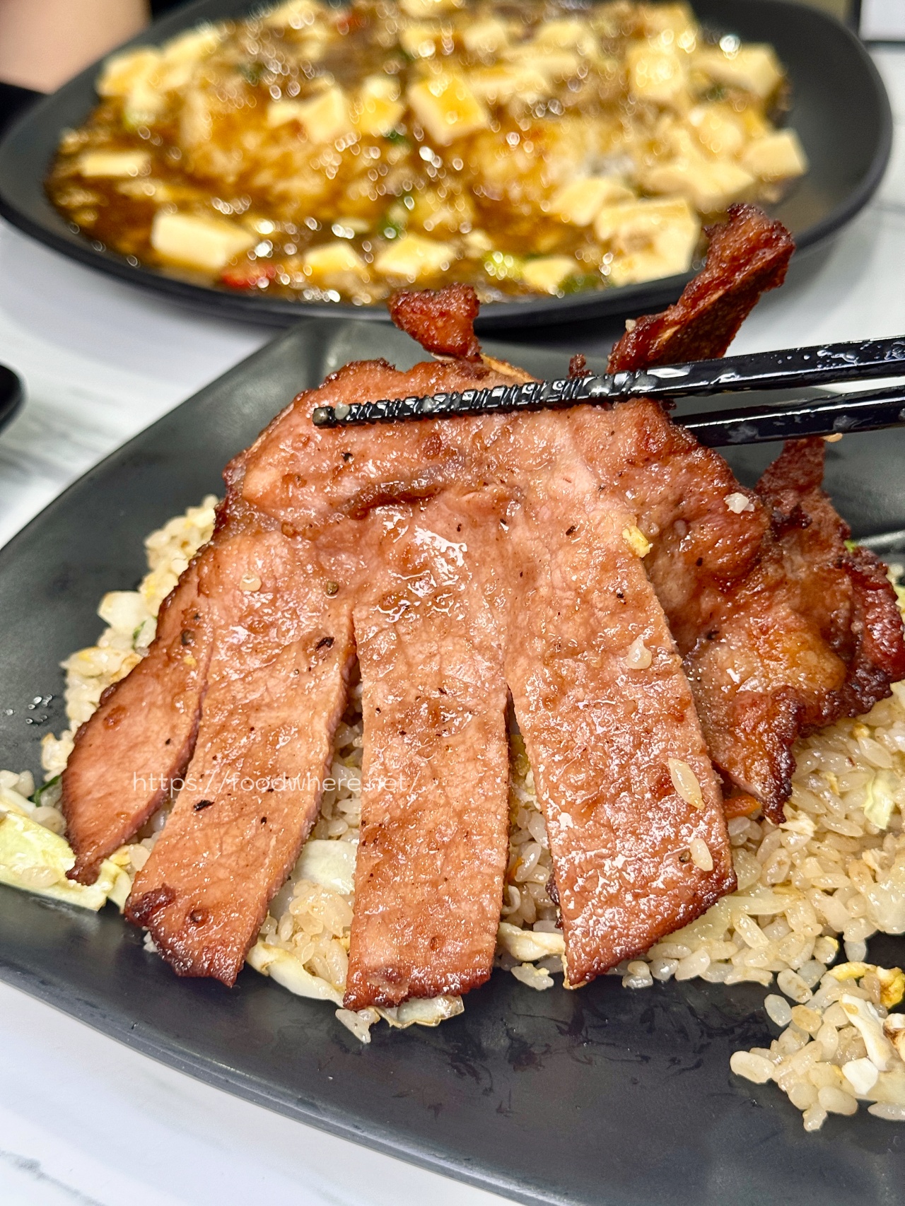 （有菜單）三民區平價炒飯《津園炒燴飯》豬排蛋炒飯$100，炒飯、燴飯、炒麵、鍋燒、熱炒家常菜推薦 @高雄美食底對