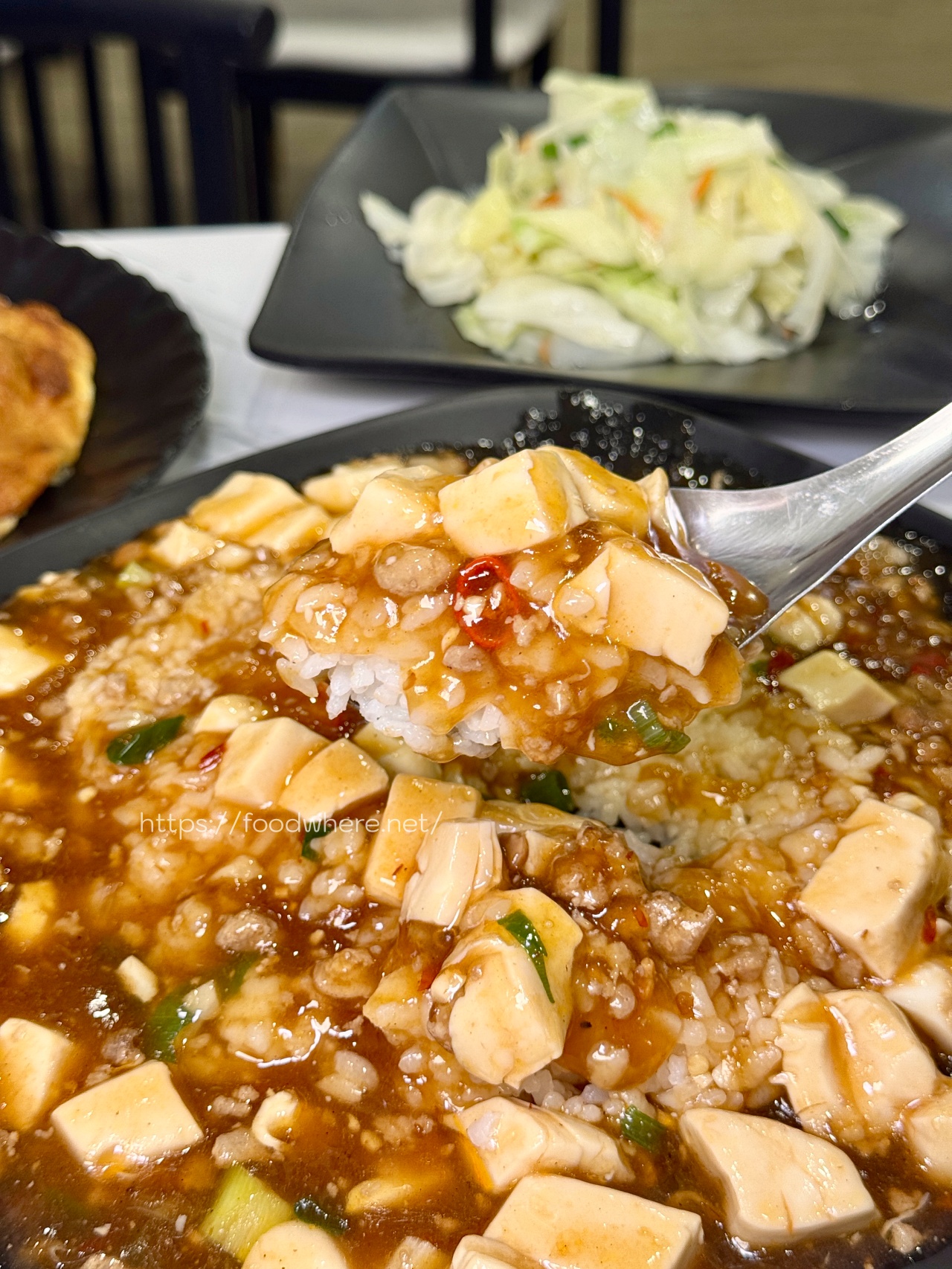 （有菜單）三民區平價炒飯《津園炒燴飯》豬排蛋炒飯$100，炒飯、燴飯、炒麵、鍋燒、熱炒家常菜推薦 @高雄美食底對