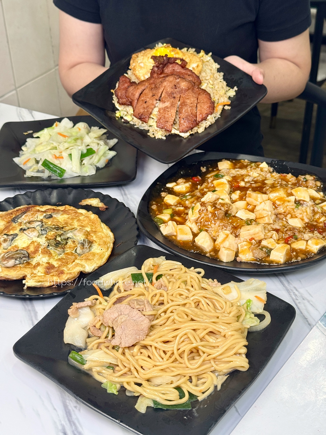 （有菜單）三民區平價炒飯《津園炒燴飯》豬排蛋炒飯$100，炒飯、燴飯、炒麵、鍋燒、熱炒家常菜推薦 @高雄美食底對