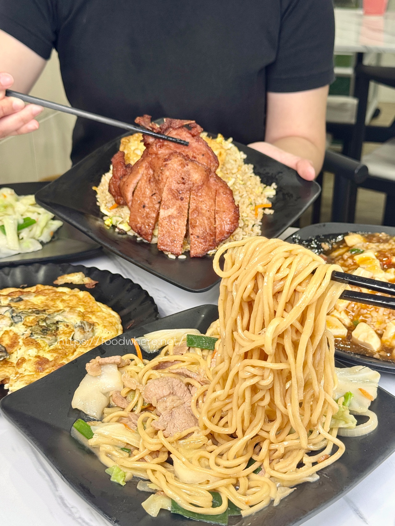 （有菜單）三民區平價炒飯《津園炒燴飯》豬排蛋炒飯$100，炒飯、燴飯、炒麵、鍋燒、熱炒家常菜推薦 @高雄美食底對