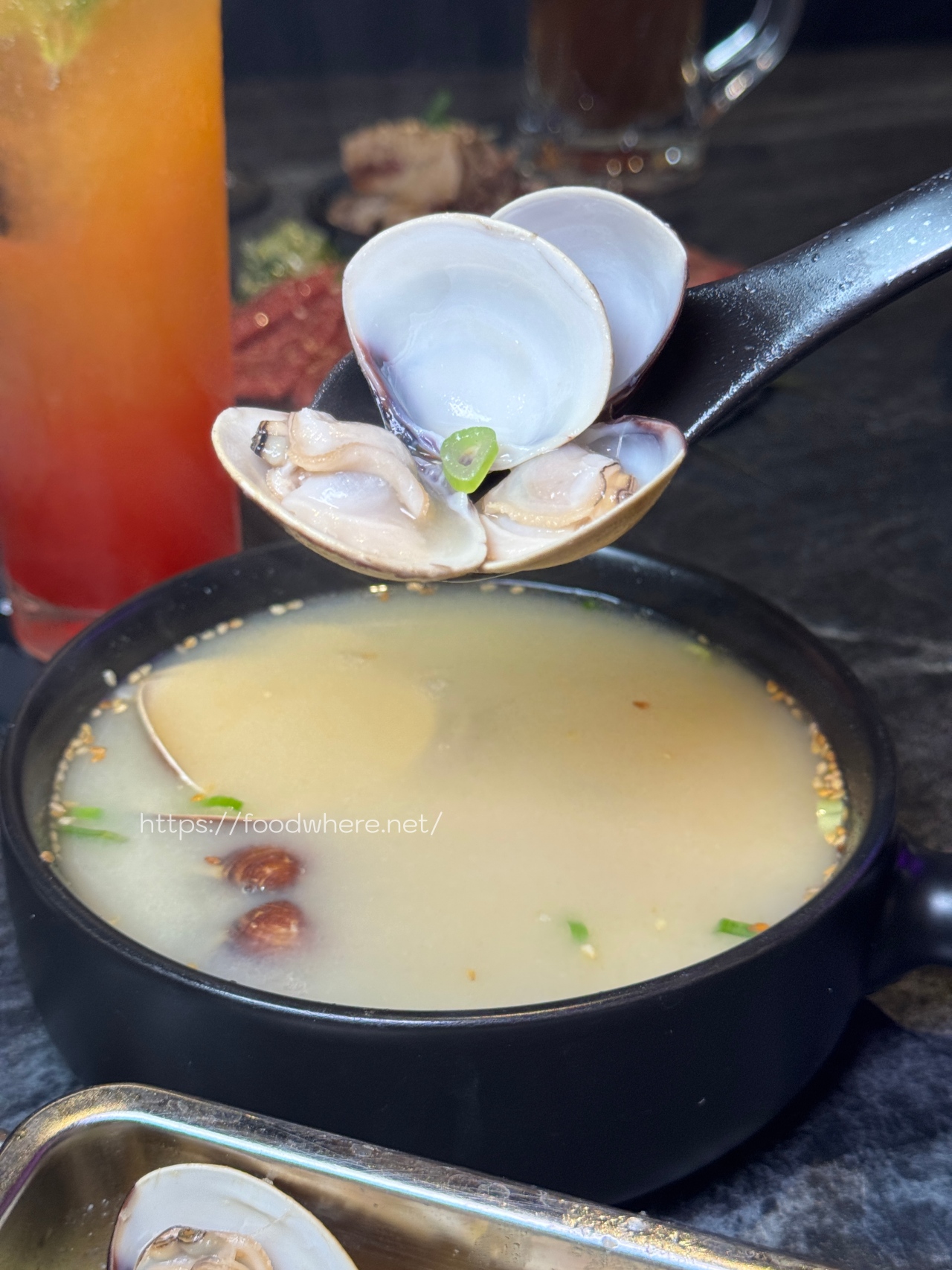 (最新菜單連結)專人代烤 高雄燒肉餐酒館《D-MEAT燒肉餐酒館》吃過保證無限回訪，餐點選擇多！二樓有包廂空間 @高雄美食底對