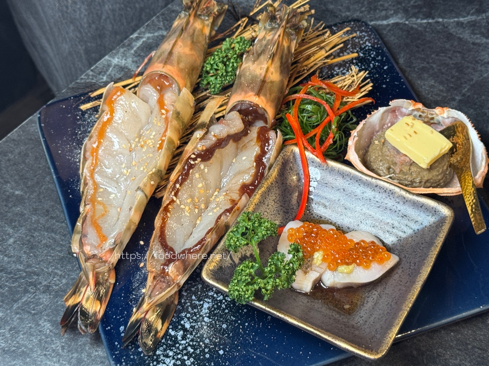(最新菜單連結)專人代烤 高雄燒肉餐酒館《D-MEAT燒肉餐酒館》吃過保證無限回訪，餐點選擇多！二樓有包廂空間 @高雄美食底對