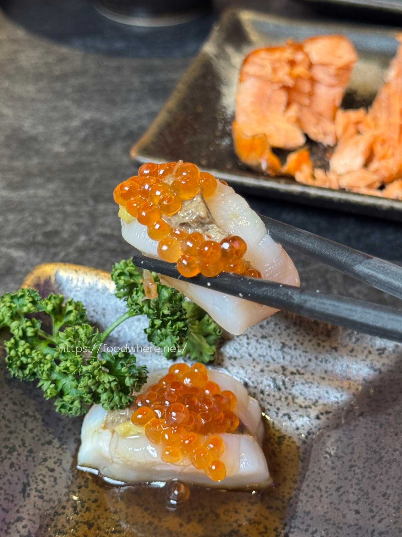 (最新菜單連結)專人代烤 高雄燒肉餐酒館《D-MEAT燒肉餐酒館》吃過保證無限回訪，餐點選擇多！二樓有包廂空間 @高雄美食底對
