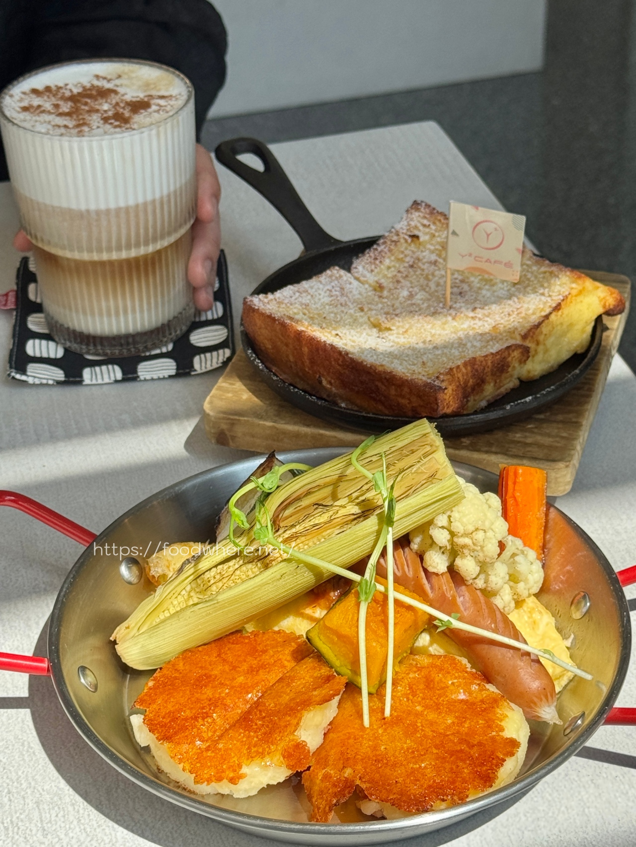 三民區超低調早午餐《漾漾食光》餐點推薦：咖哩飯、烘蛋、美式早餐拼盤 @高雄美食底對