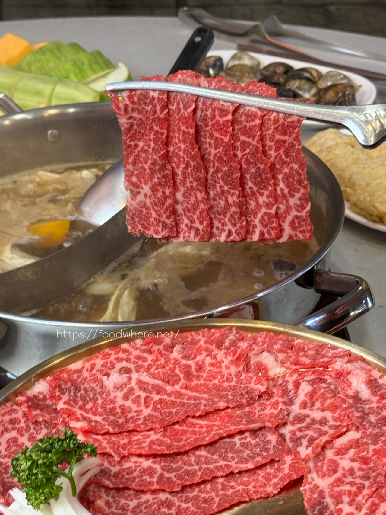 高雄愛馬仕橘《滿興潮汕火鍋》前鎮區聚餐火鍋首選！湯頭濃郁必點手切安格斯牛小排 @高雄美食底對