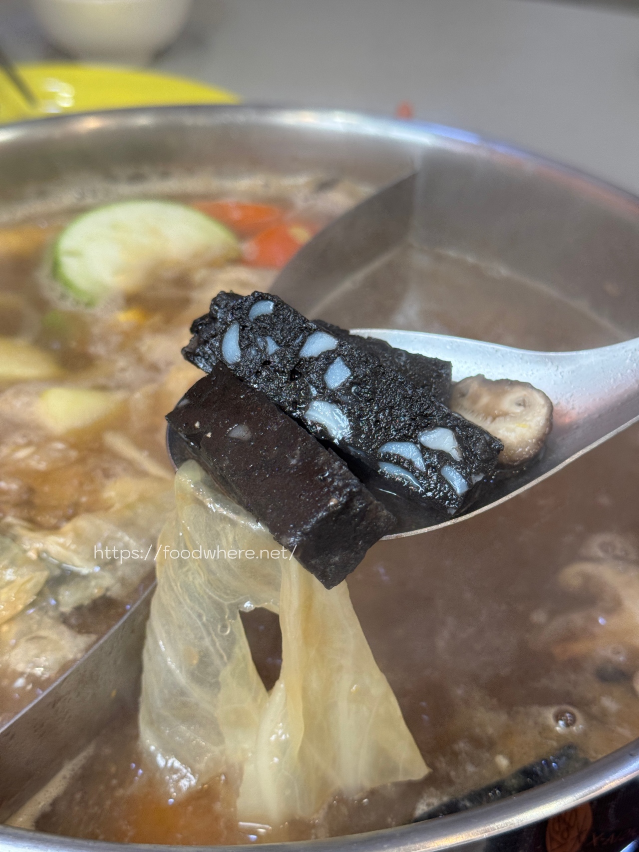 高雄愛馬仕橘《滿興潮汕火鍋》前鎮區聚餐火鍋首選！湯頭濃郁必點手切安格斯牛小排 @高雄美食底對