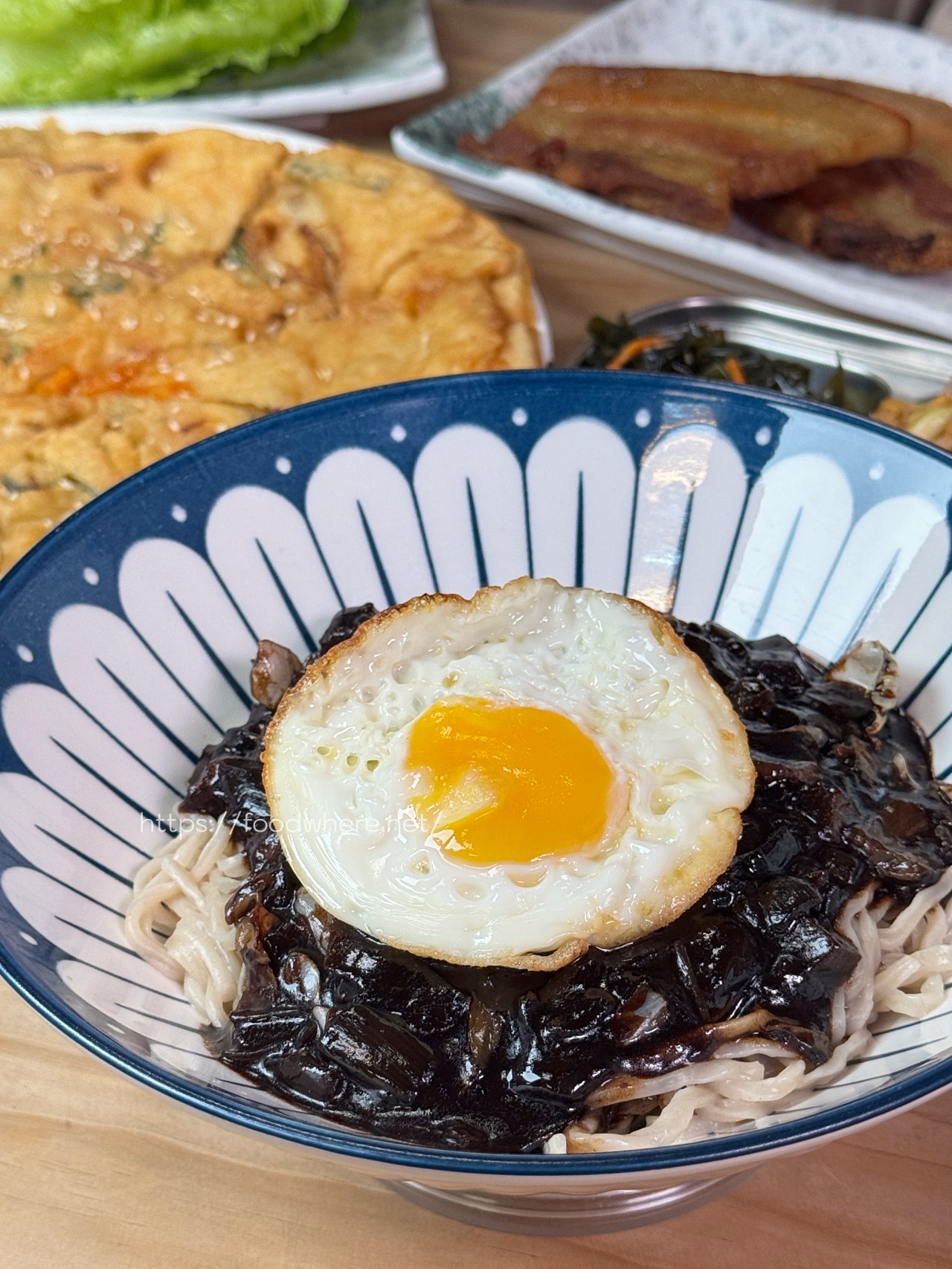 （有放最新菜單）高雄在地營業20年韓式料理《李氏朝鮮館》餐點大份量！必吃海鮮煎餅、石鍋拌飯飯、炸醬麵 @高雄美食底對