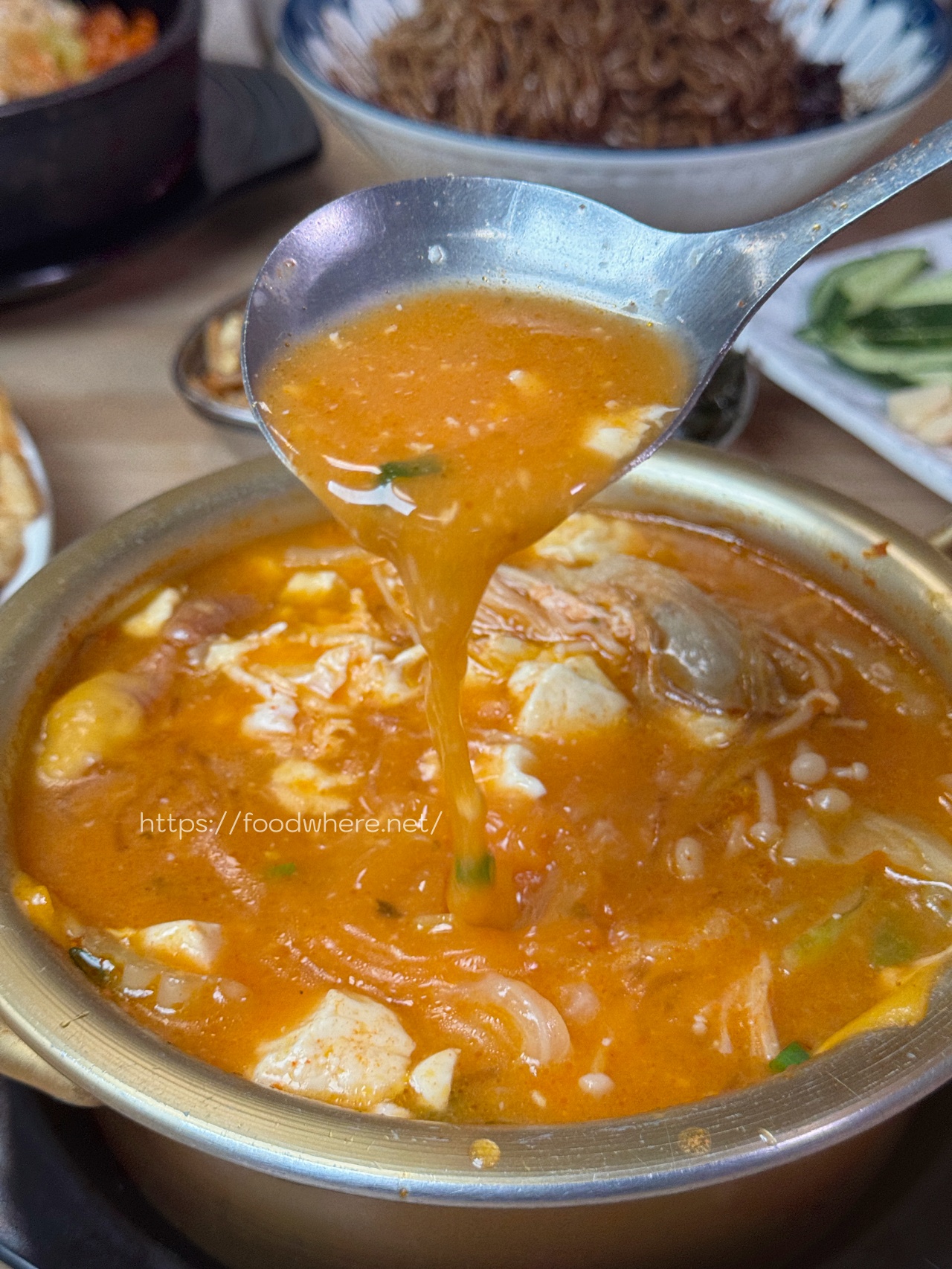 （有放最新菜單）高雄在地營業20年韓式料理《李氏朝鮮館》餐點大份量！必吃海鮮煎餅、石鍋拌飯飯、炸醬麵 @高雄美食底對