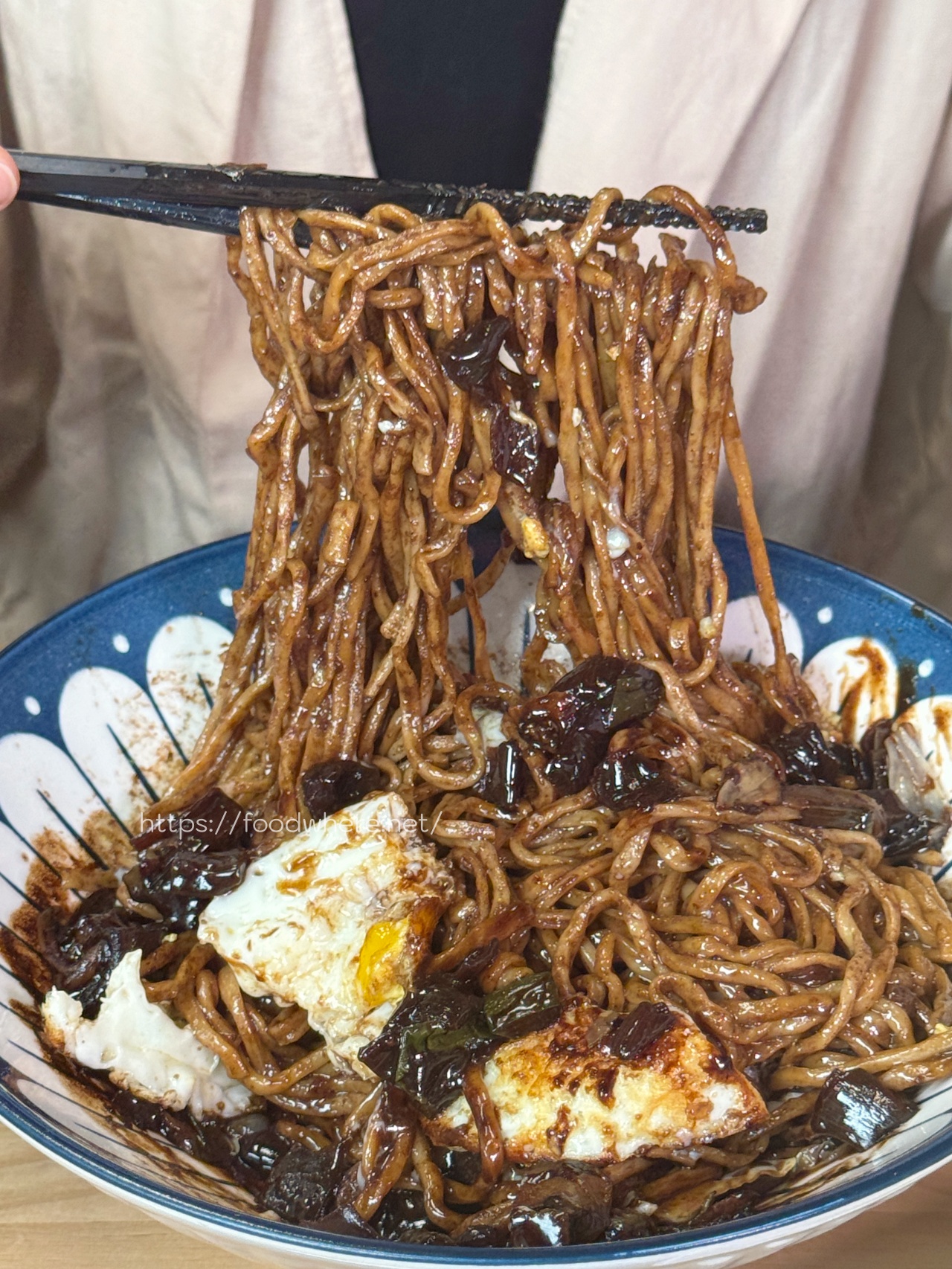 （有放最新菜單）高雄在地營業20年韓式料理《李氏朝鮮館》餐點大份量！必吃海鮮煎餅、石鍋拌飯飯、炸醬麵 @高雄美食底對