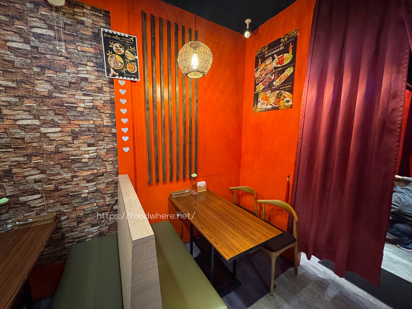 高雄最好吃印度餐廳《都瓦哩五福店》正宗印度餐廳！咖哩烤餅超人氣，烤肉類也超強 @高雄美食底對