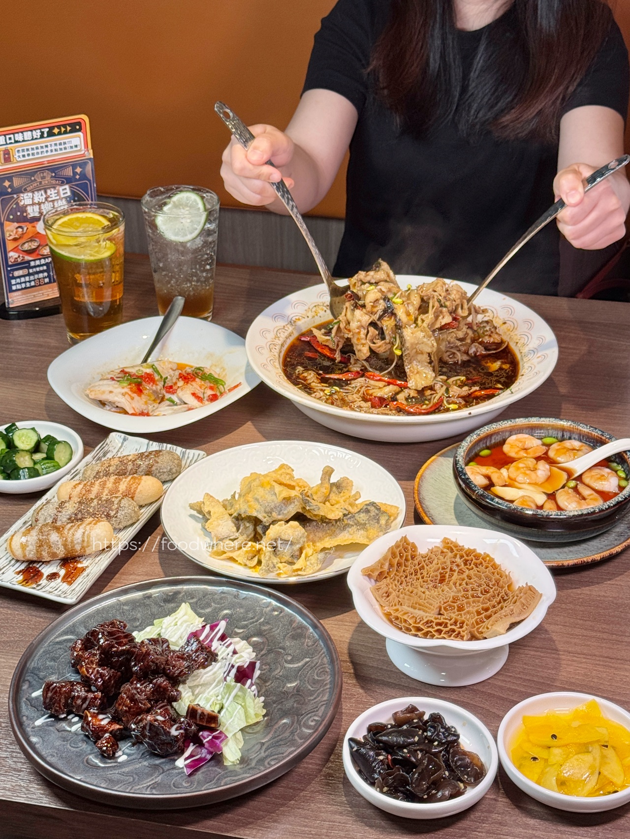 (2025最新菜單)雙人套餐990《溜溜酸菜魚專賣店》富民店菜單大升級！私房功夫菜超下飯~高雄酸菜魚推薦 @高雄美食底對