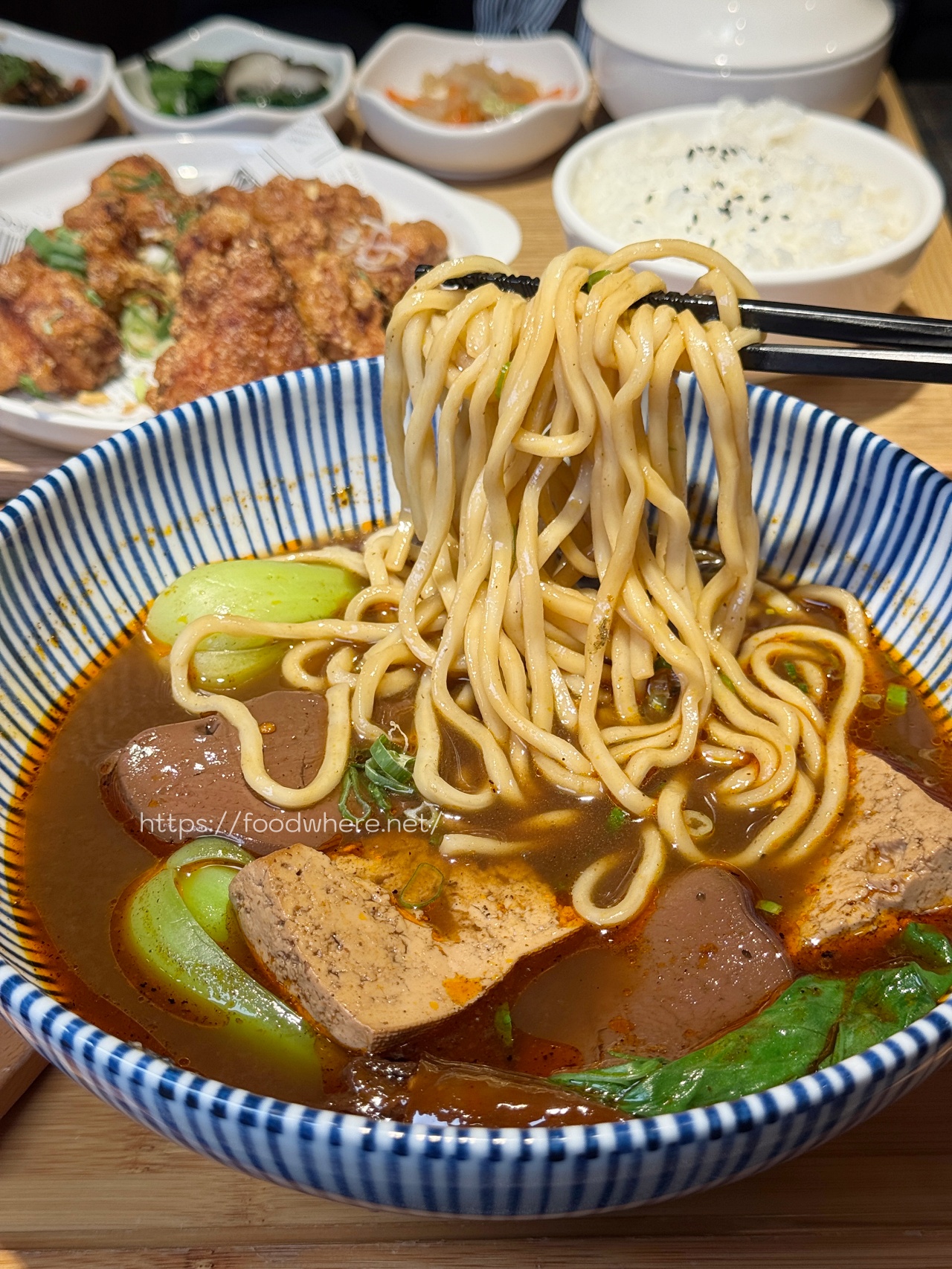 夢時代新開幕《集客人間茶館》高雄夢時代美食、超巨珍珠奶茶 @高雄美食底對