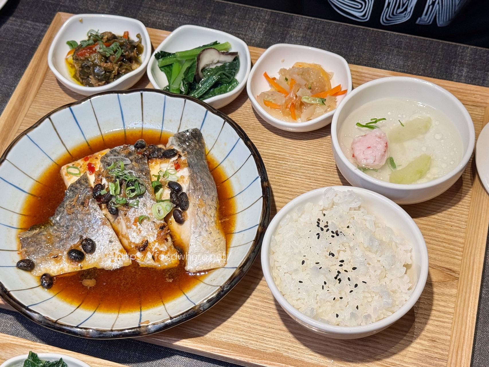 夢時代新開幕《集客人間茶館》高雄夢時代美食、超巨珍珠奶茶 @高雄美食底對