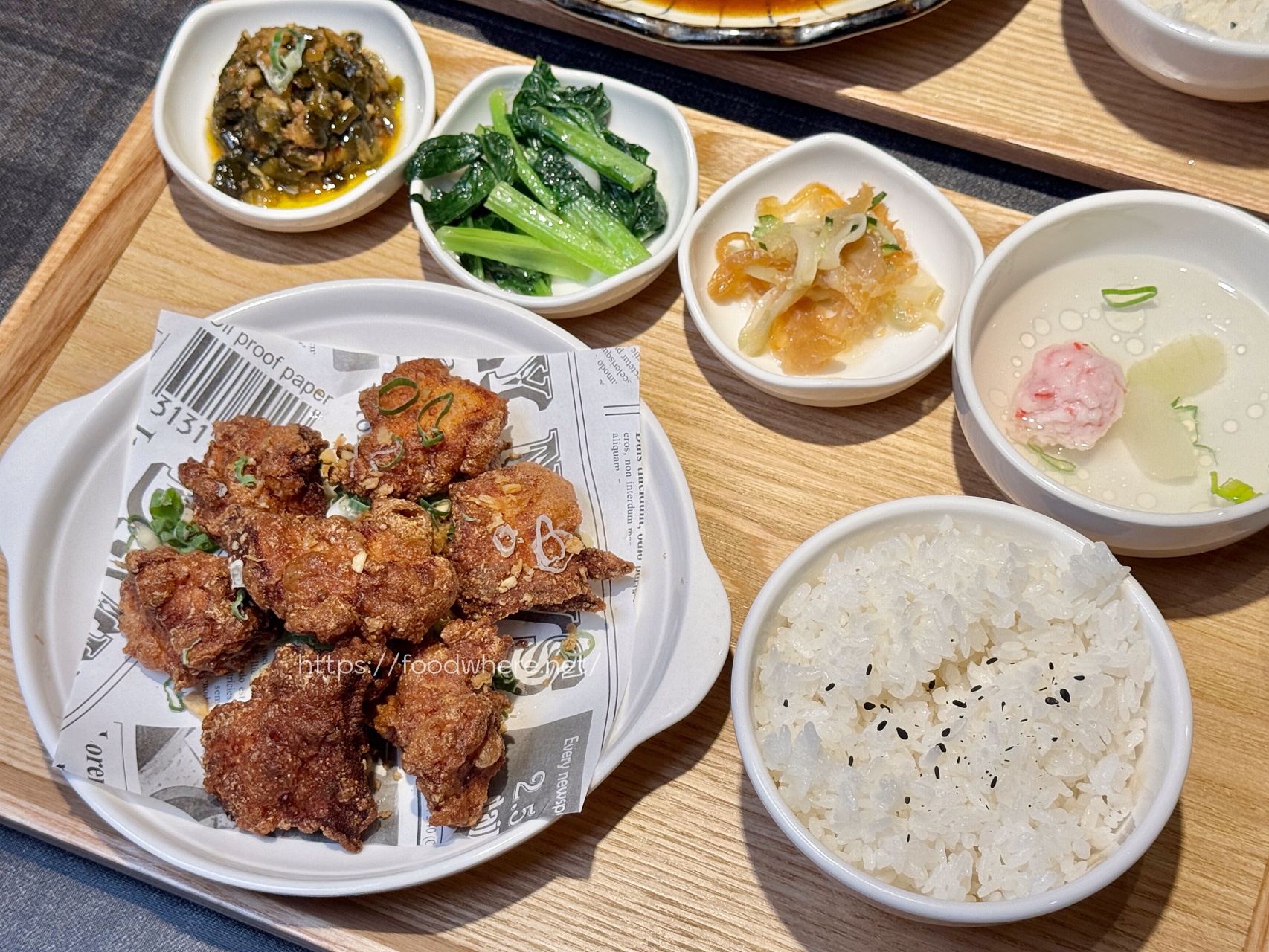 夢時代新開幕《集客人間茶館》高雄夢時代美食、超巨珍珠奶茶 @高雄美食底對