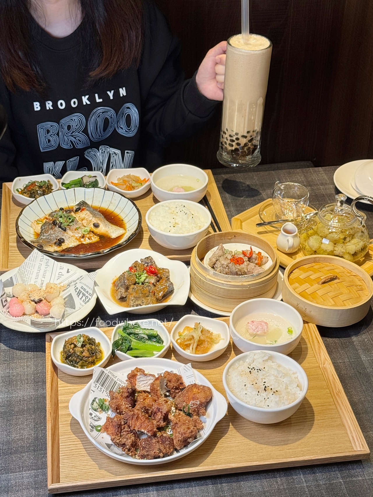 夢時代新開幕《集客人間茶館》高雄夢時代美食、超巨珍珠奶茶 @高雄美食底對