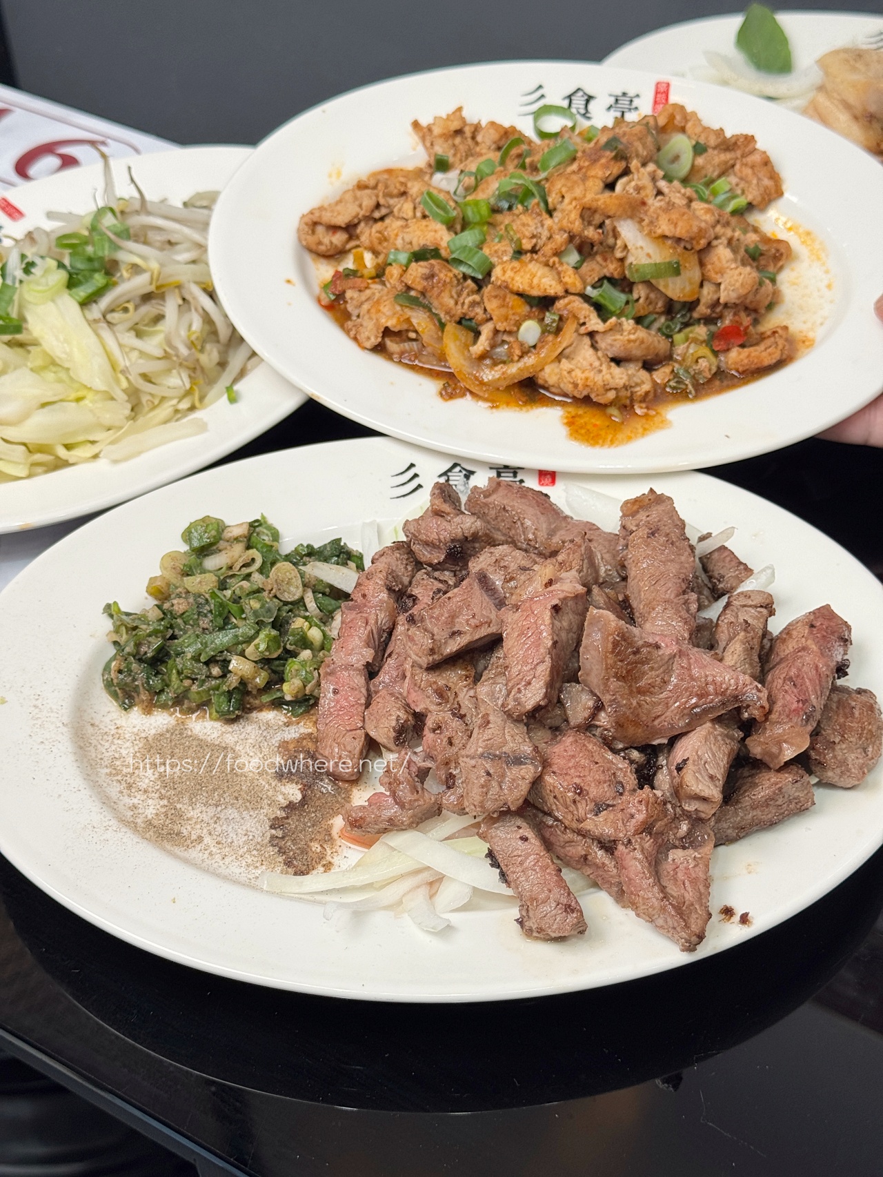 （有菜單）高雄超狂鐵板燒《彡食亭鐵板燒-高雄鼎中店》牛排店等級嫩肩牛、沙朗、菲力！雙倍肉量爆吃～白飯、湯、飲料無限量供應 @高雄美食底對