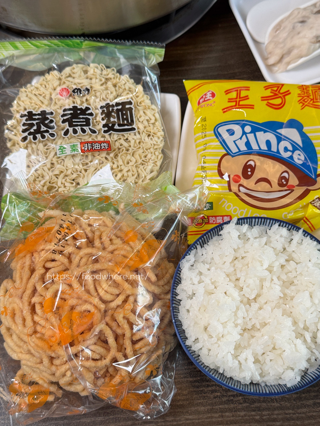 高雄壽喜燒推薦《井兵衛壽喜燒》肉控天堂！全台最浮誇壽喜燒肉盤，加點月亮蝦餅也很可以 @高雄美食底對