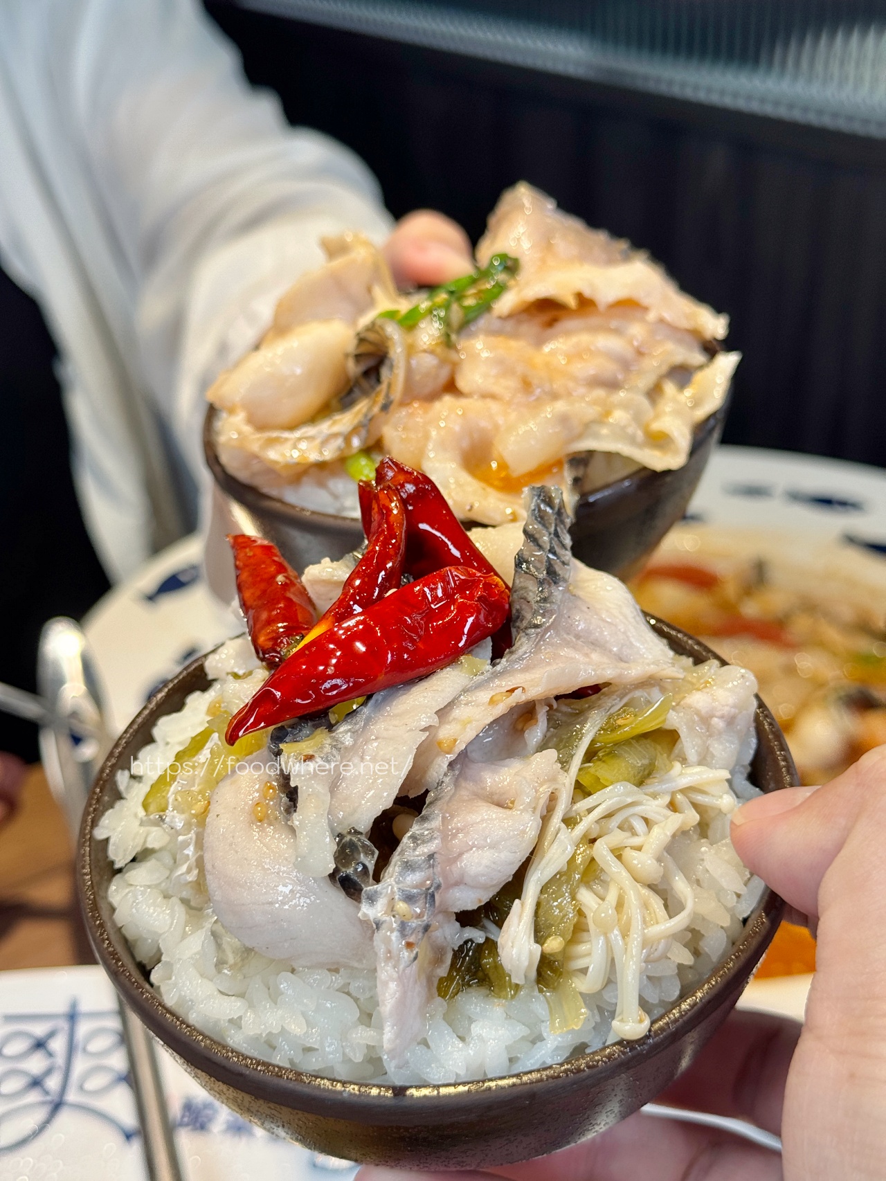 （完整菜單）高雄左營《刁民酸菜魚富裕店》高雄的刁民們真的等太久！老罈酸菜魚酸&#038;初戀蕃茄魚 白飯兩碗起跳～ @高雄美食底對