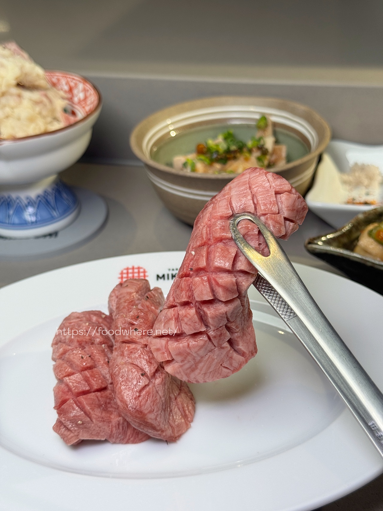 （完整菜單）高雄前金區《己越燒肉 MIKOSHI YAKINIKU》鮨己越新品牌，職人級燒肉體驗 @高雄美食底對