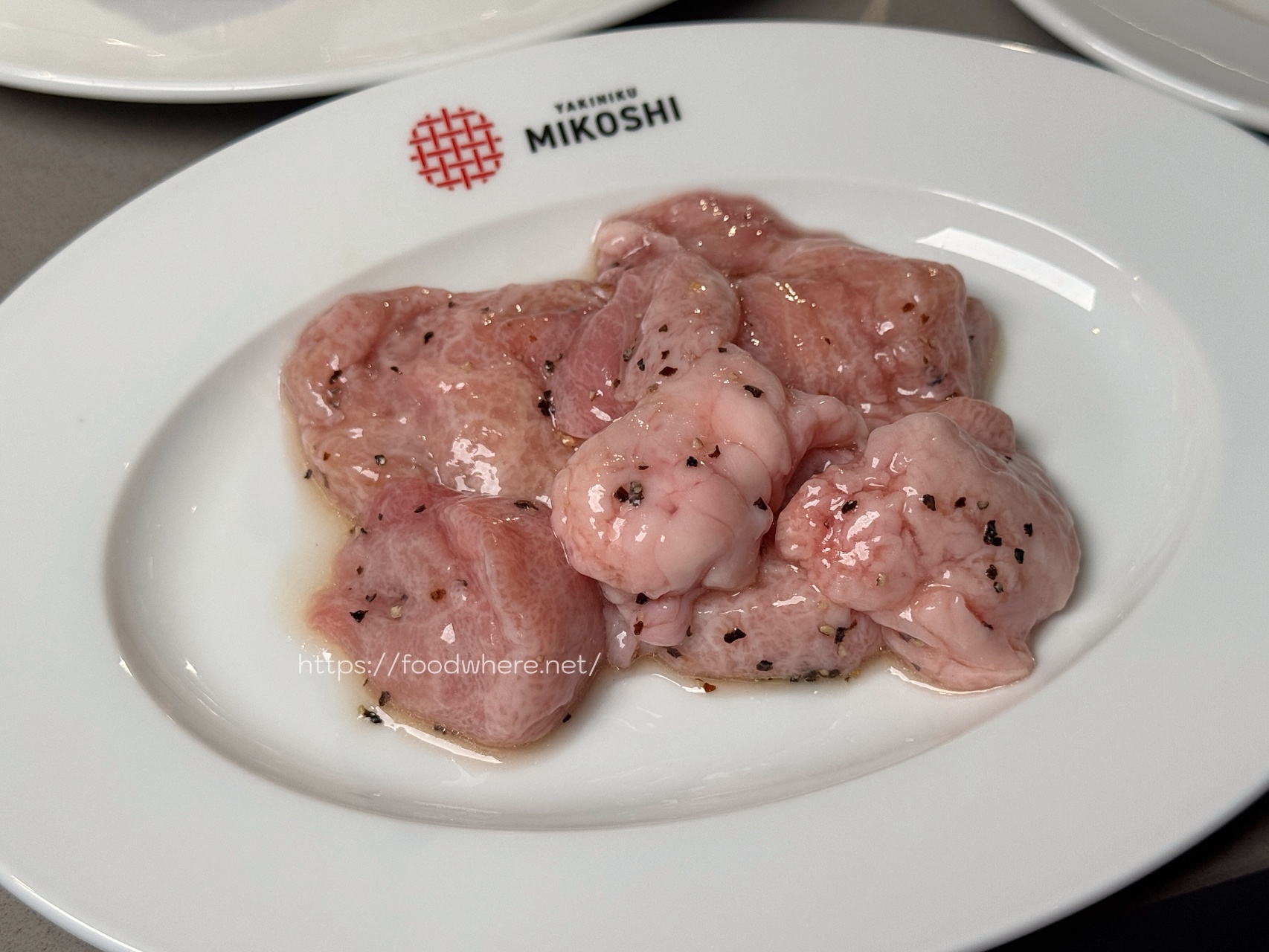 （完整菜單）高雄前金區《己越燒肉 MIKOSHI YAKINIKU》鮨己越新品牌，職人級燒肉體驗 @高雄美食底對