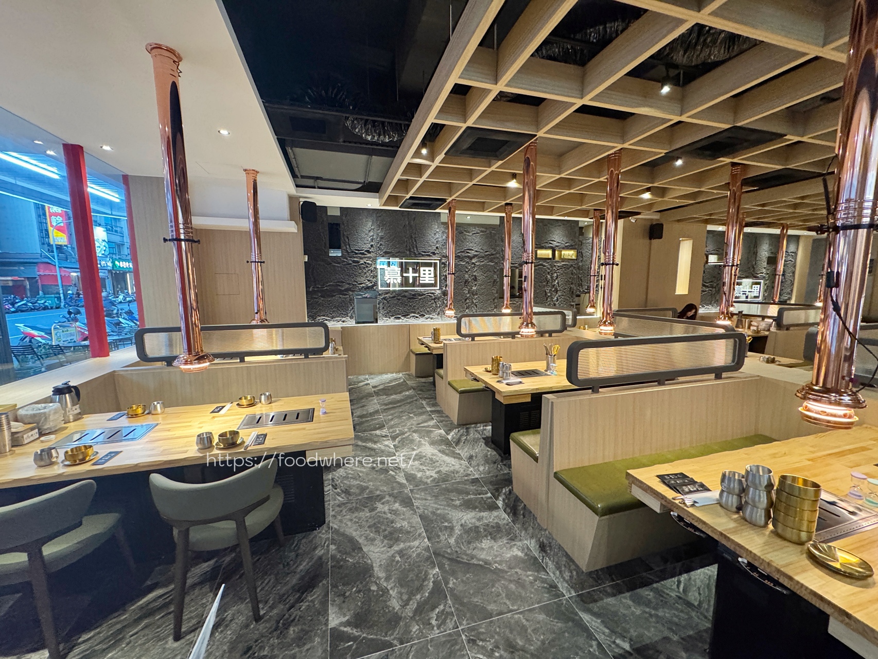（完整菜單）高雄新開幕韓式燒肉《慕十里韓式燒肉 高雄左營店》超狂雙人套餐全攻略！活醃蟹限量、厚切牛舌超犯規 @高雄美食底對