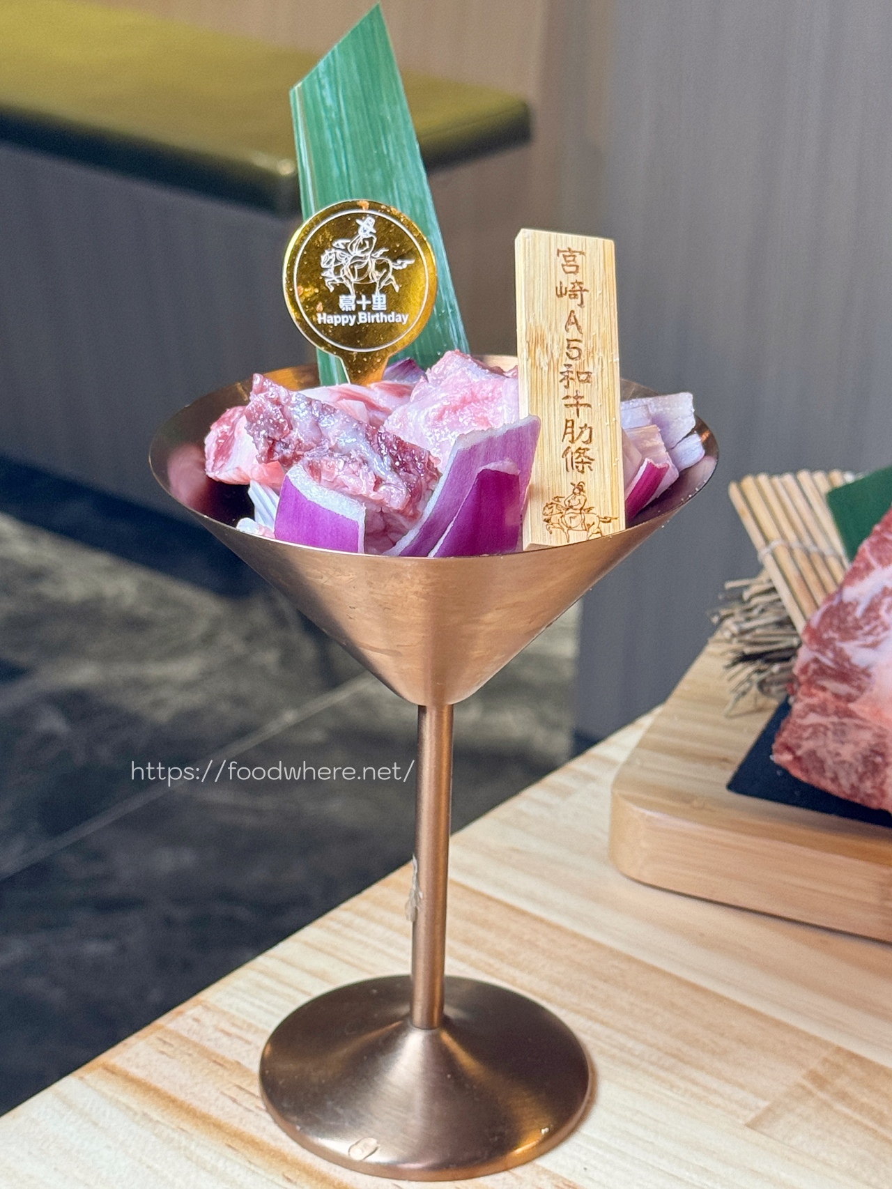 （完整菜單）高雄新開幕韓式燒肉《慕十里韓式燒肉 高雄左營店》超狂雙人套餐全攻略！活醃蟹限量、厚切牛舌超犯規 @高雄美食底對