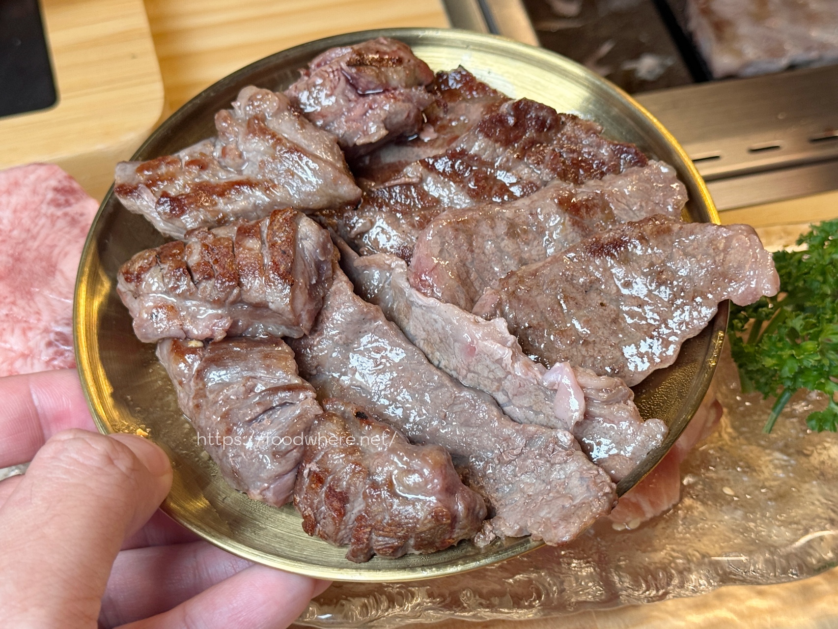（完整菜單）高雄新開幕韓式燒肉《慕十里韓式燒肉 高雄左營店》超狂雙人套餐全攻略！活醃蟹限量、厚切牛舌超犯規 @高雄美食底對