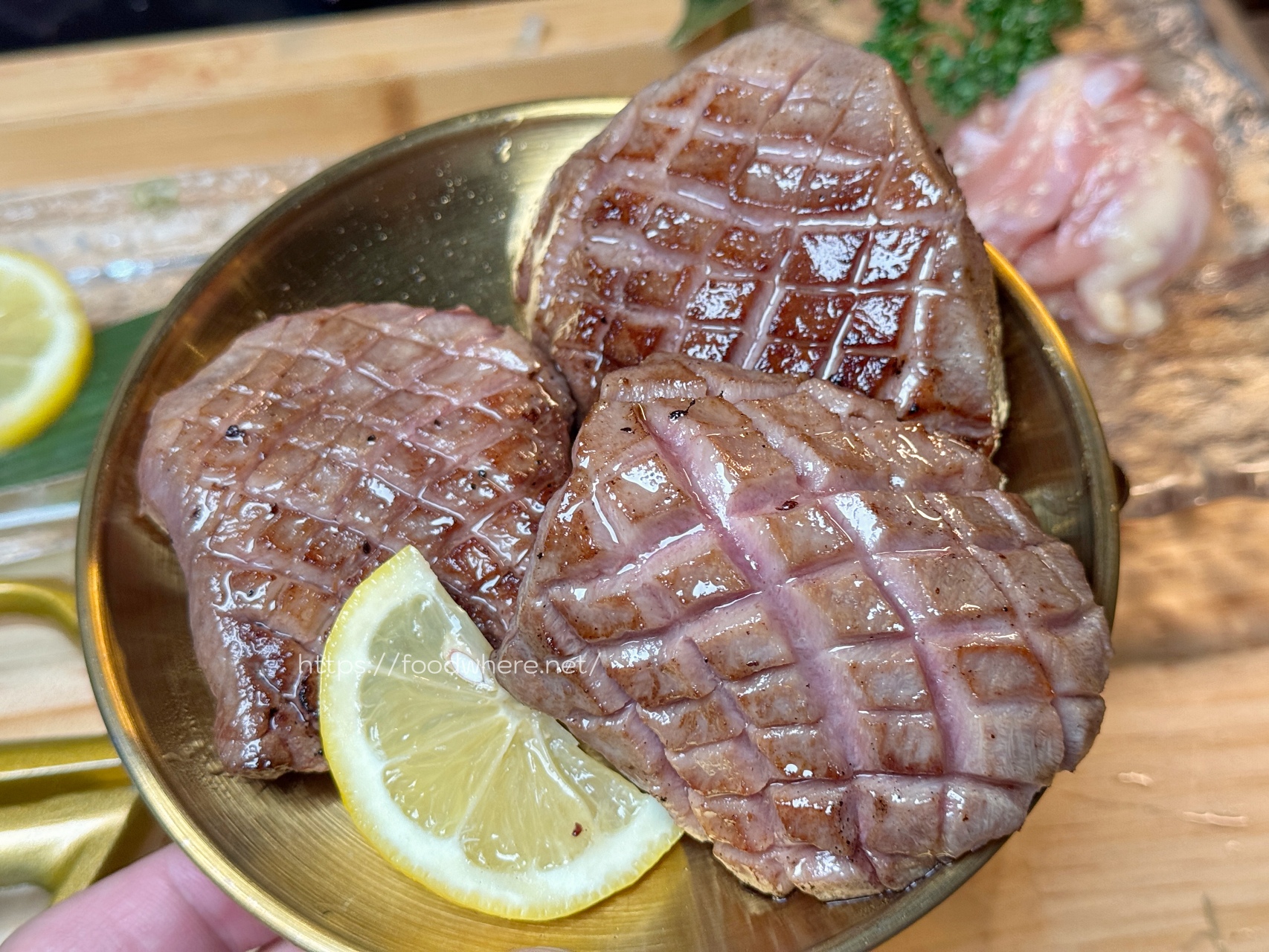 （完整菜單）高雄新開幕韓式燒肉《慕十里韓式燒肉 高雄左營店》超狂雙人套餐全攻略！活醃蟹限量、厚切牛舌超犯規 @高雄美食底對